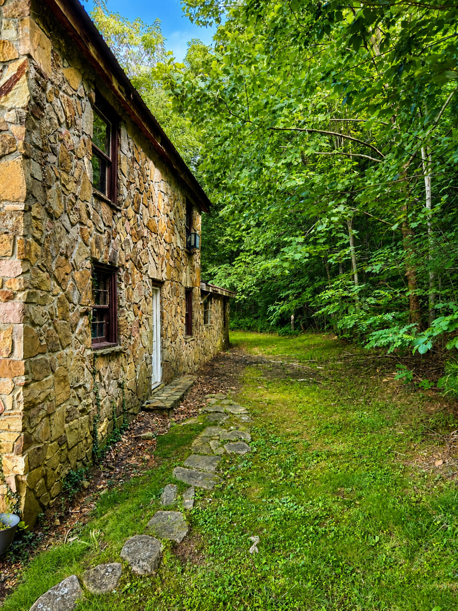 1493 Missouri Hollow Road Property Photo 7