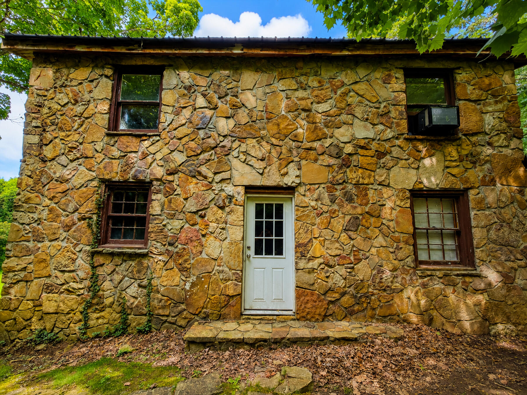 1493 Missouri Hollow Road Property Photo 8