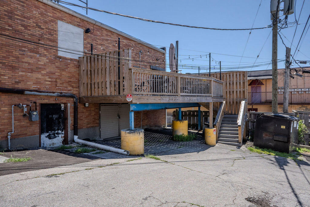 122 E Main Street Property Photo 41