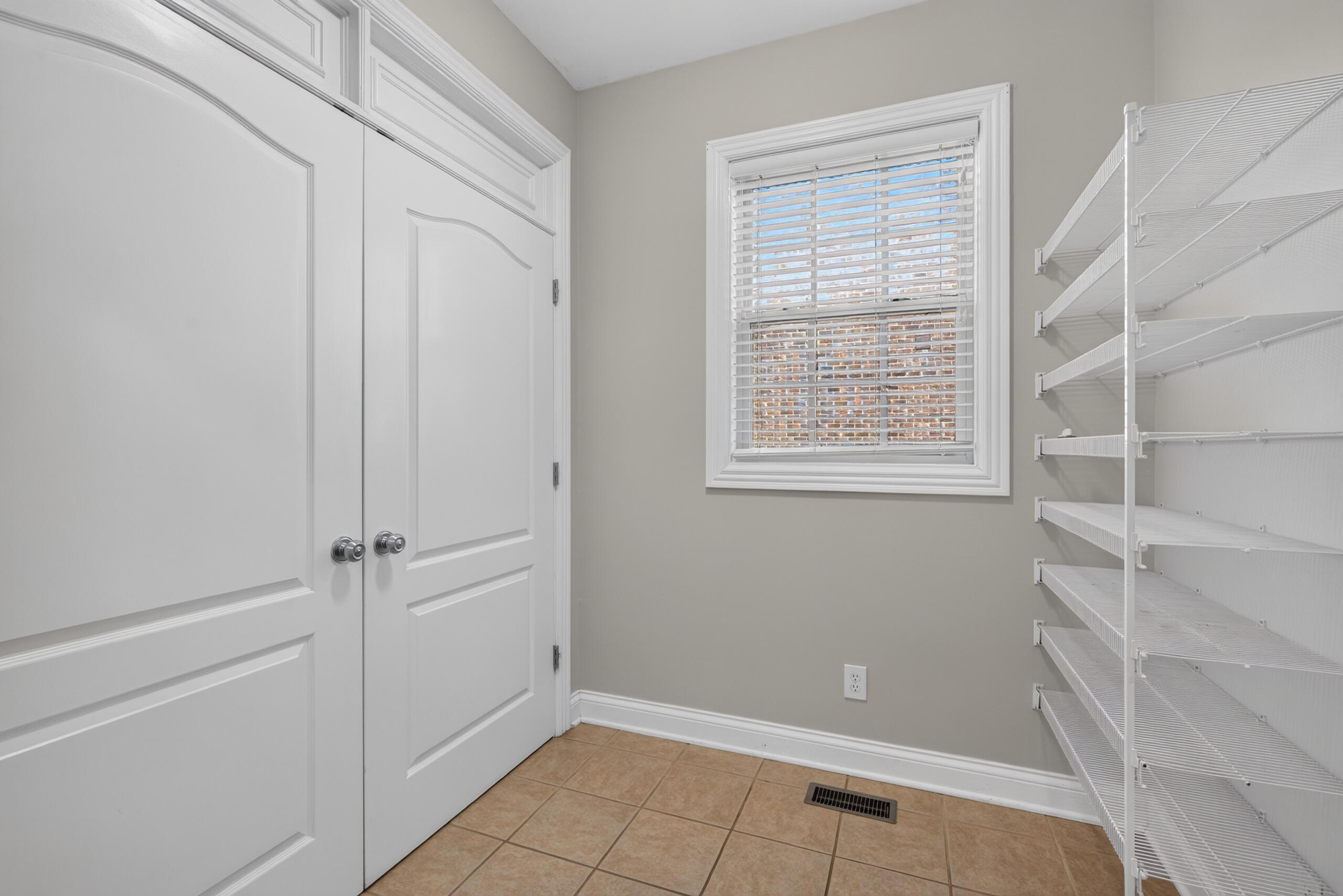 2228 Barnwell Lane Property Photo 20