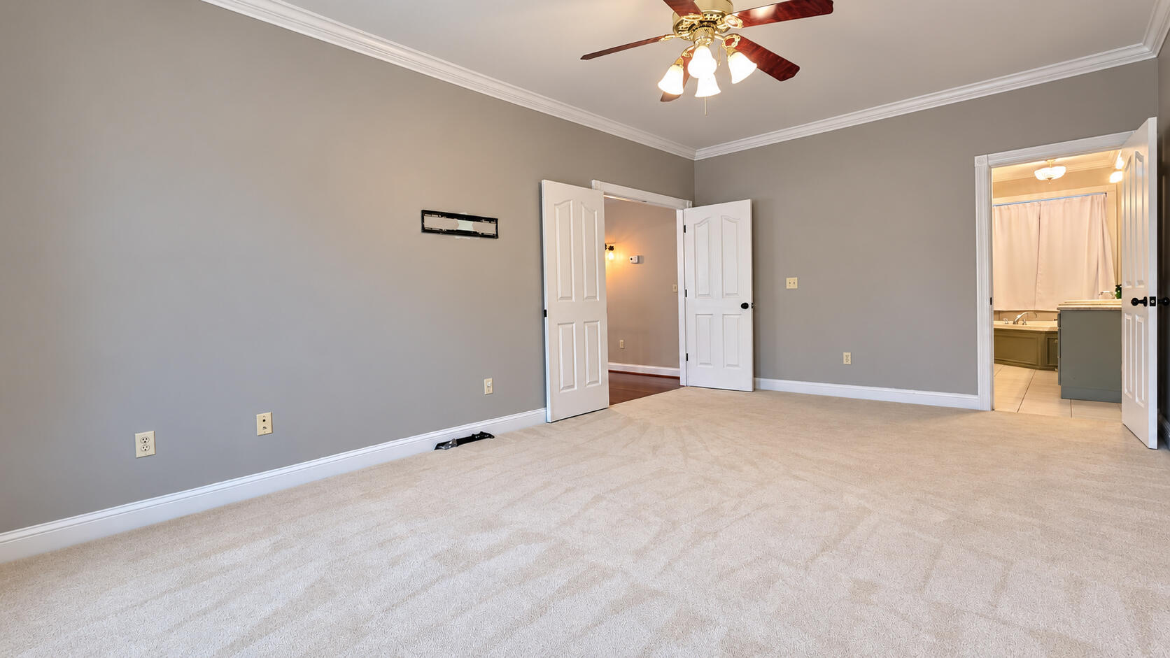 316 Ruby Court Property Photo 32