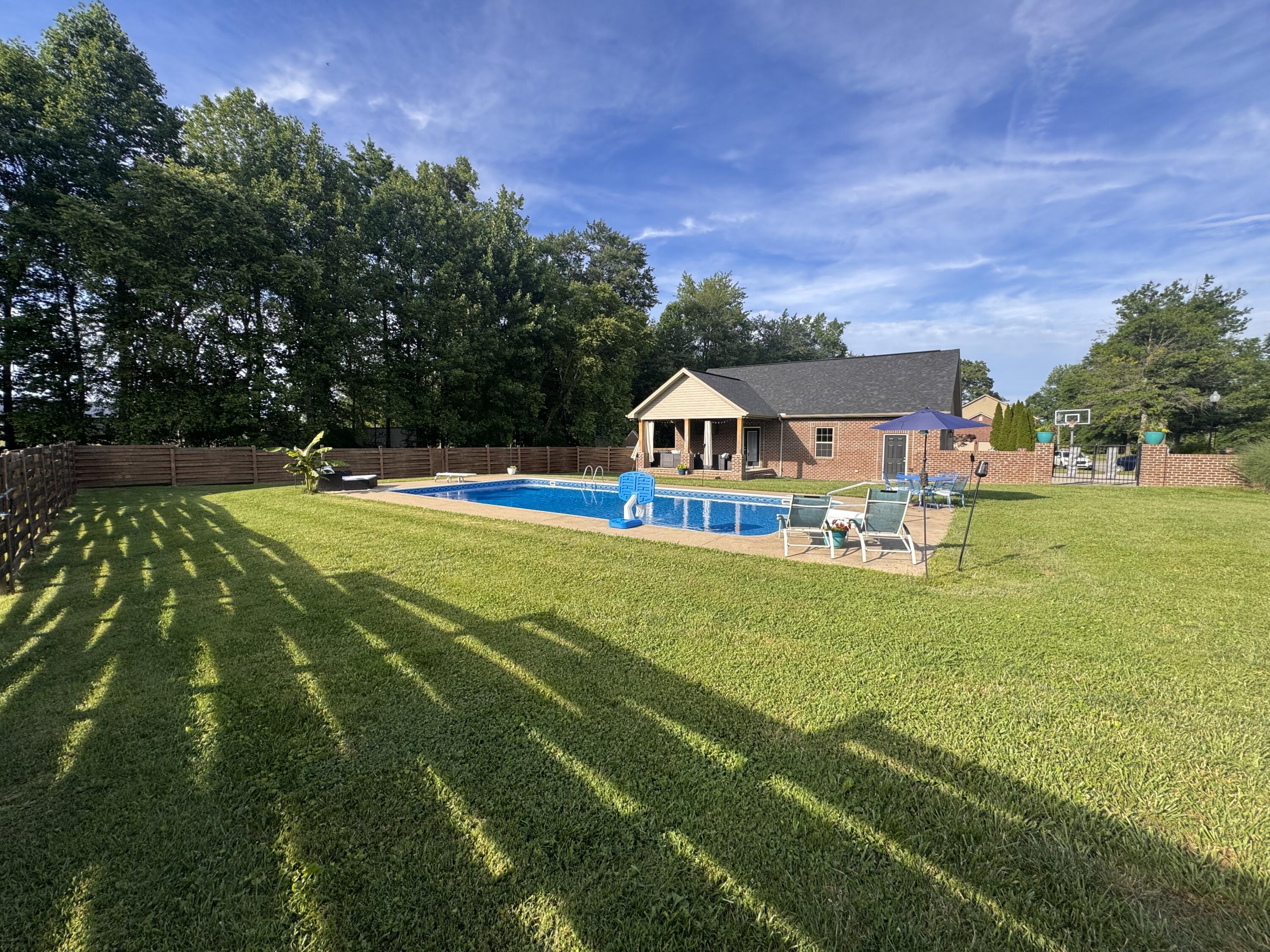 316 Ruby Court Property Photo 40