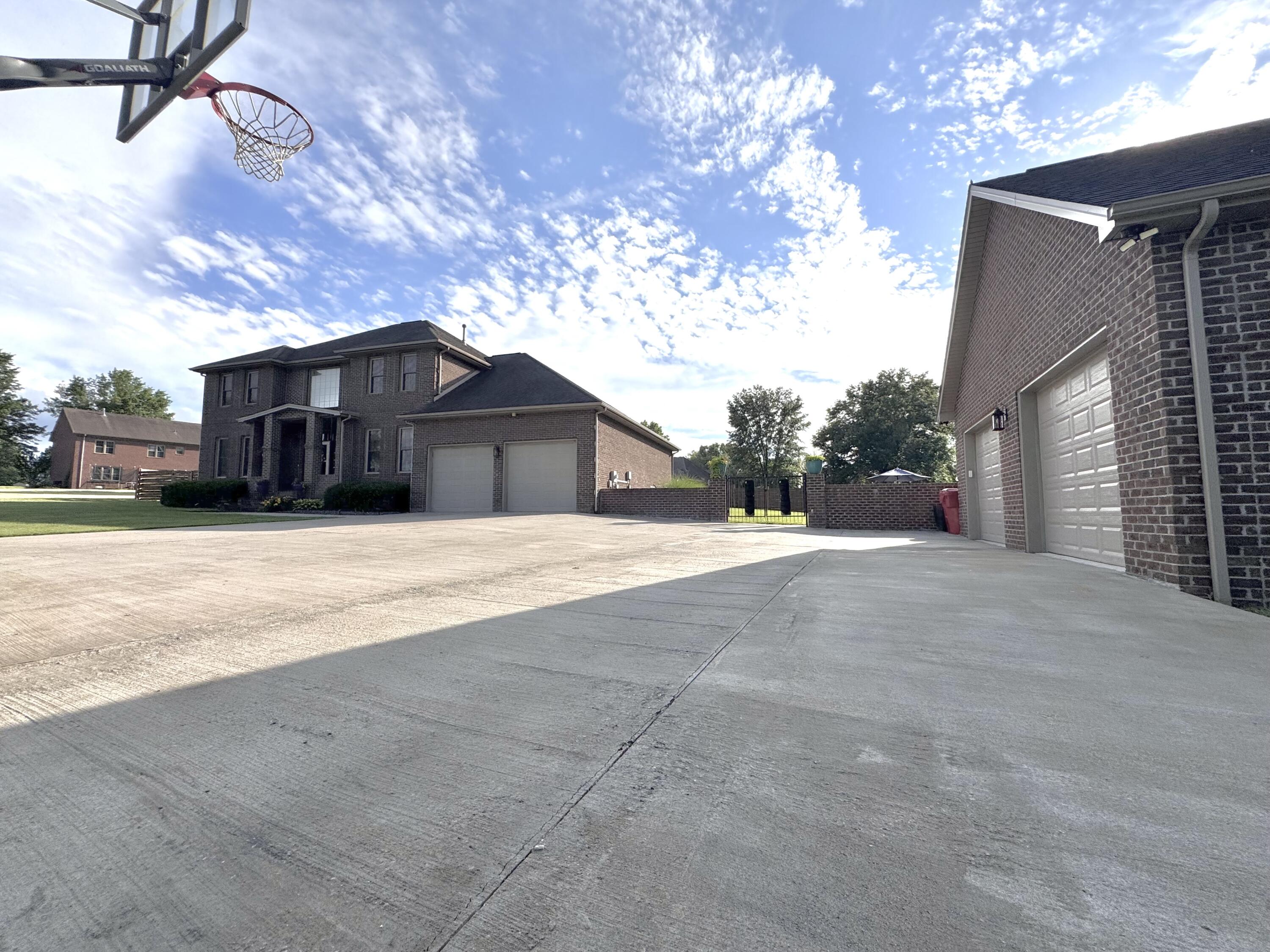 316 Ruby Court Property Photo 43