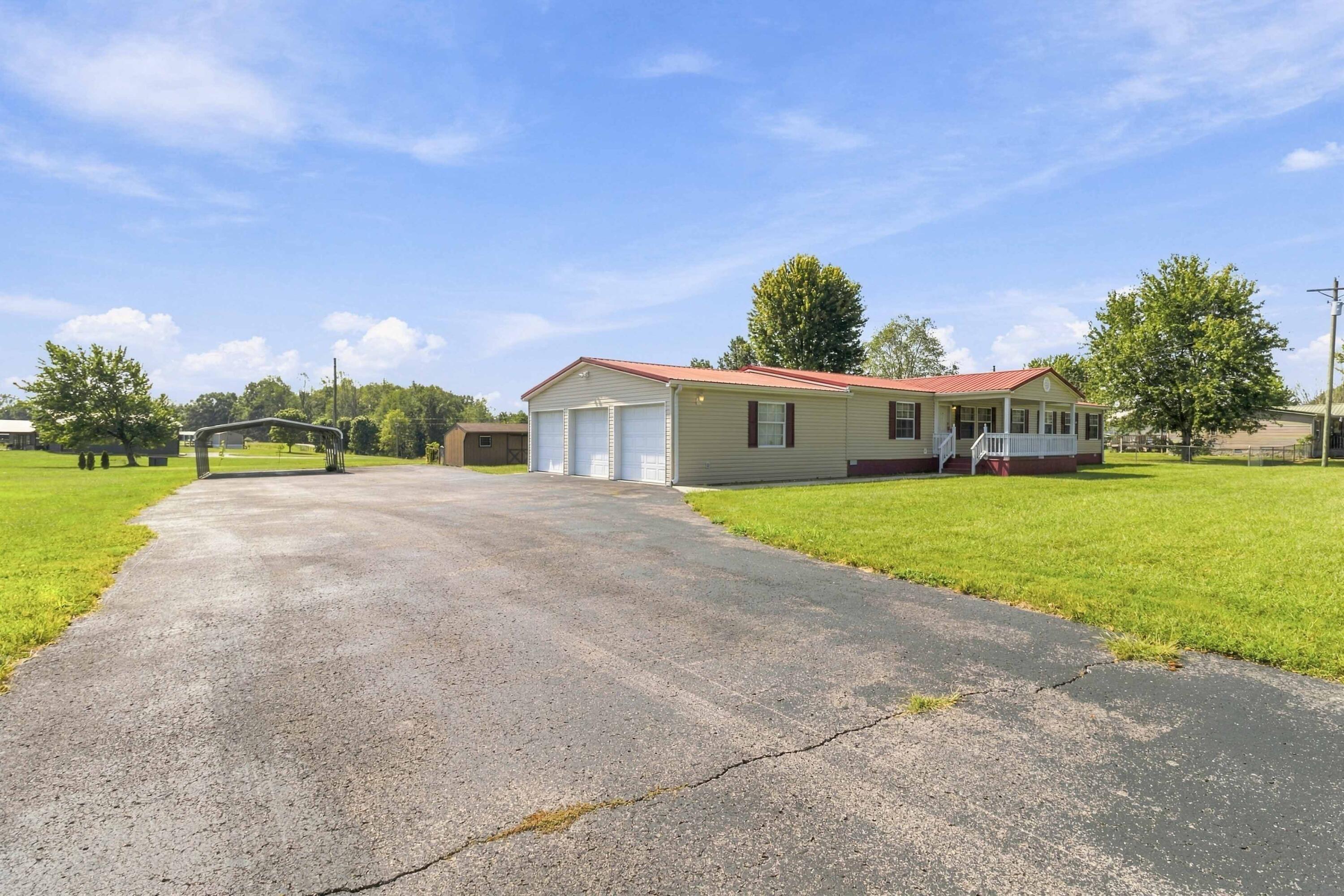 524 Parks Ridge Road Property Photo 1