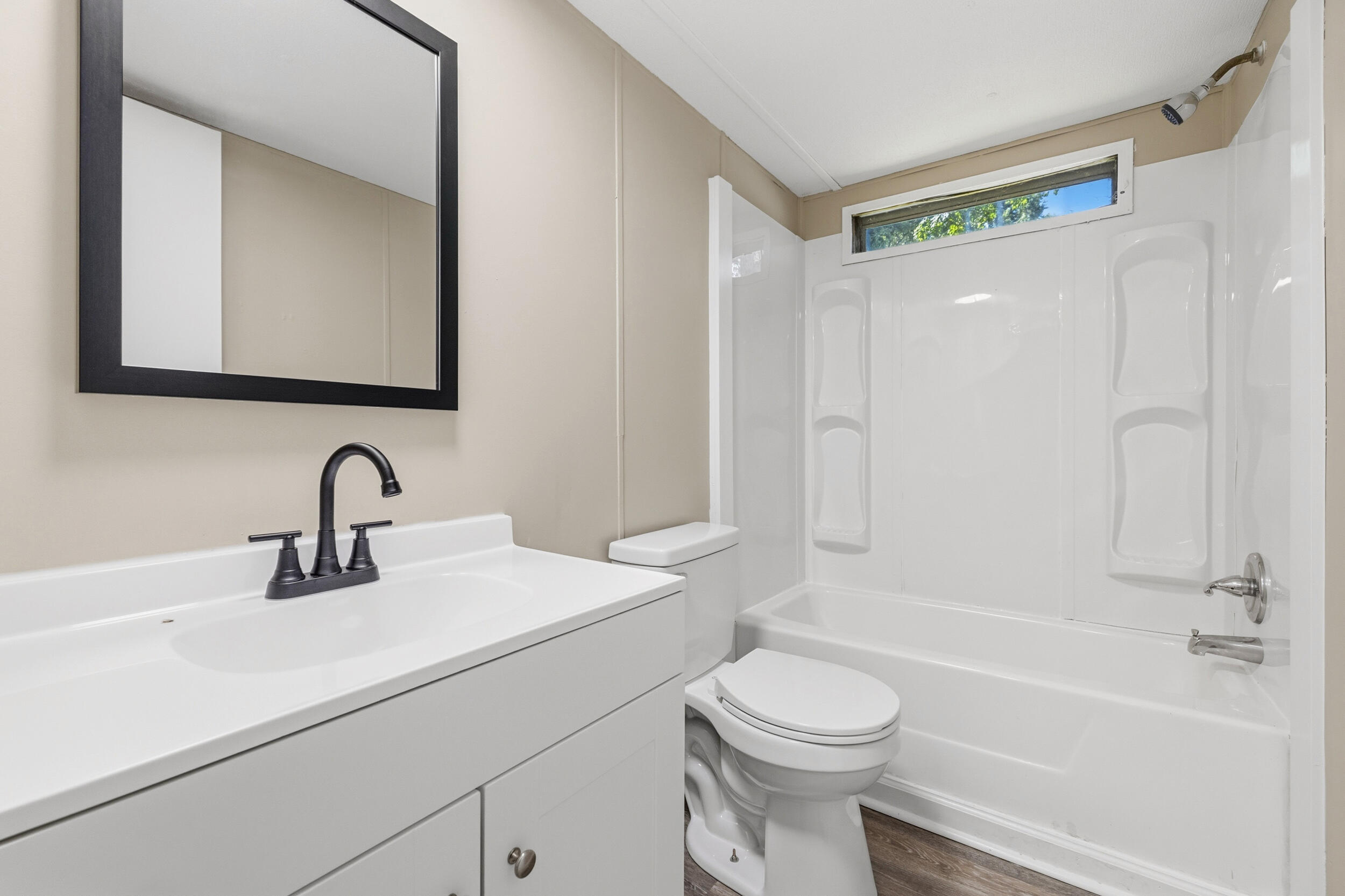 563 Constitution Drive Property Photo 13