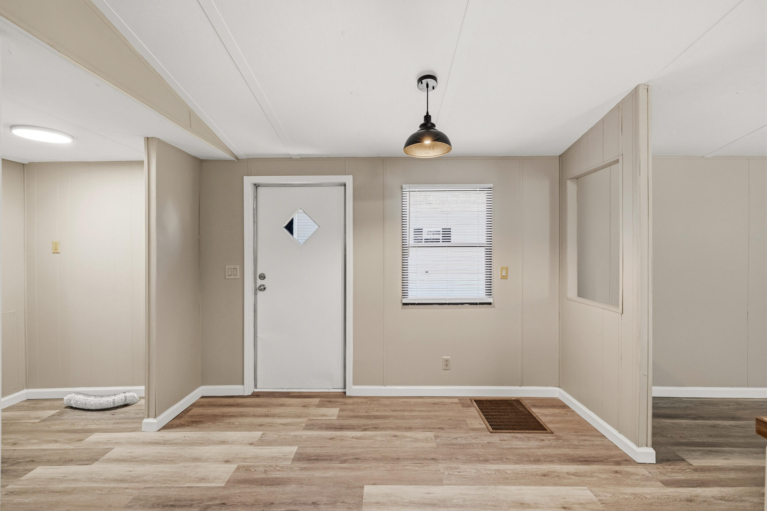 563 Constitution Drive Property Photo 17