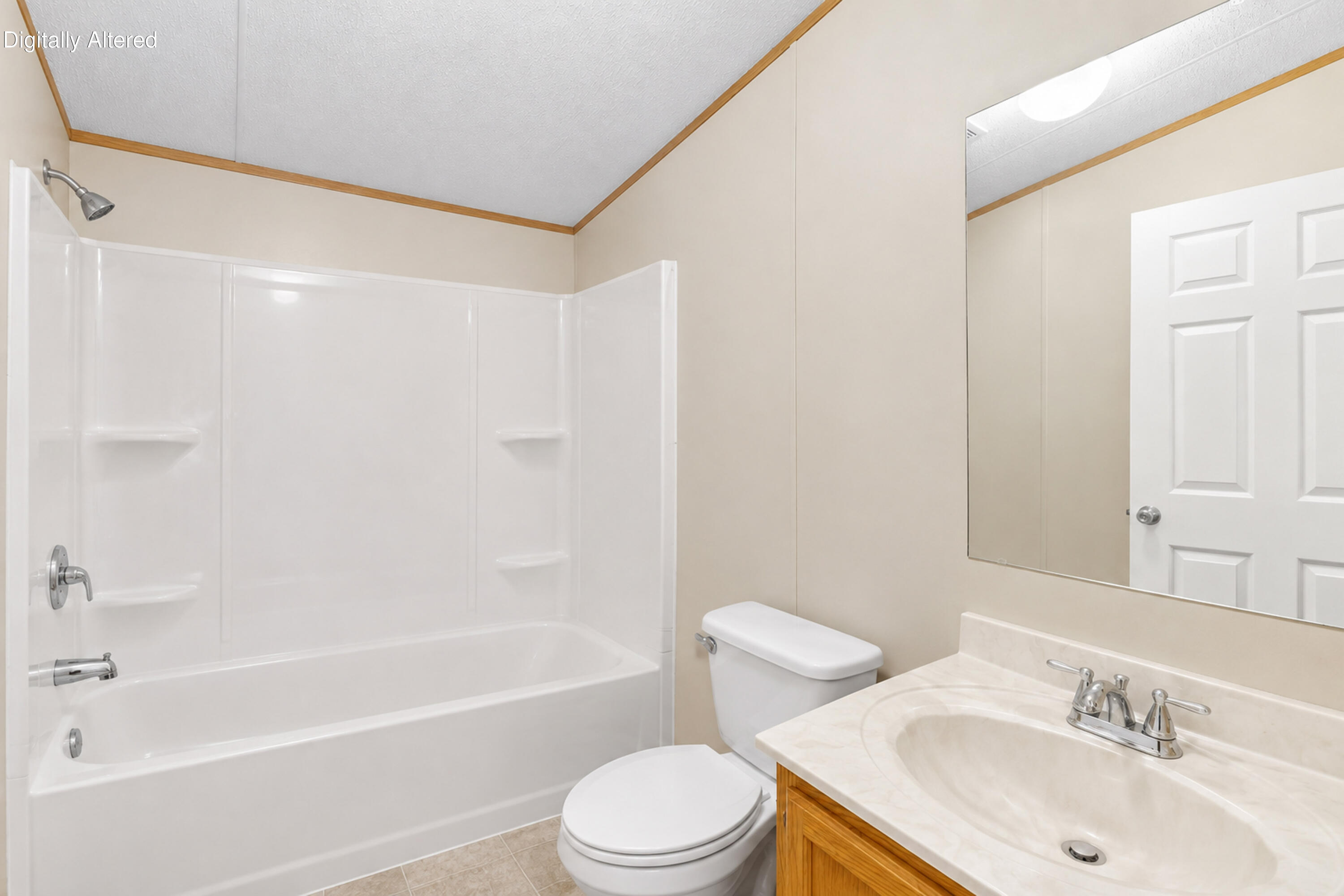 136 E Railroad Street Property Photo 23