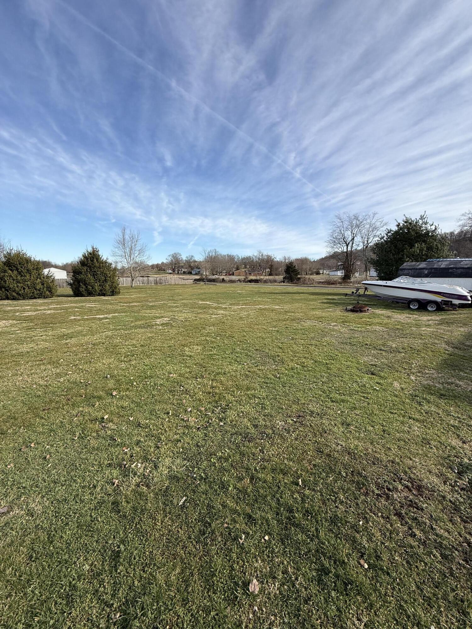 136 E Railroad Street Property Photo 31