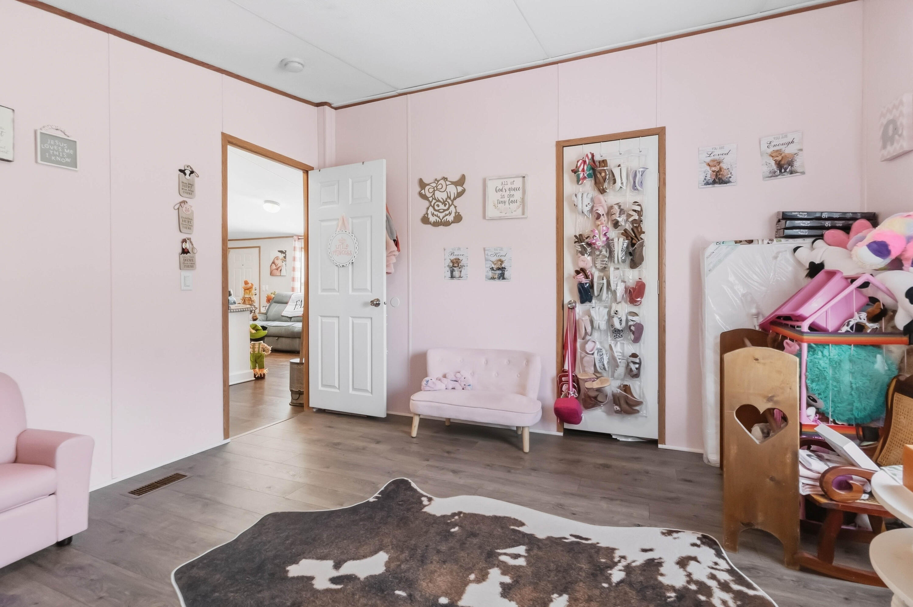 136 E Railroad Street Property Photo 65
