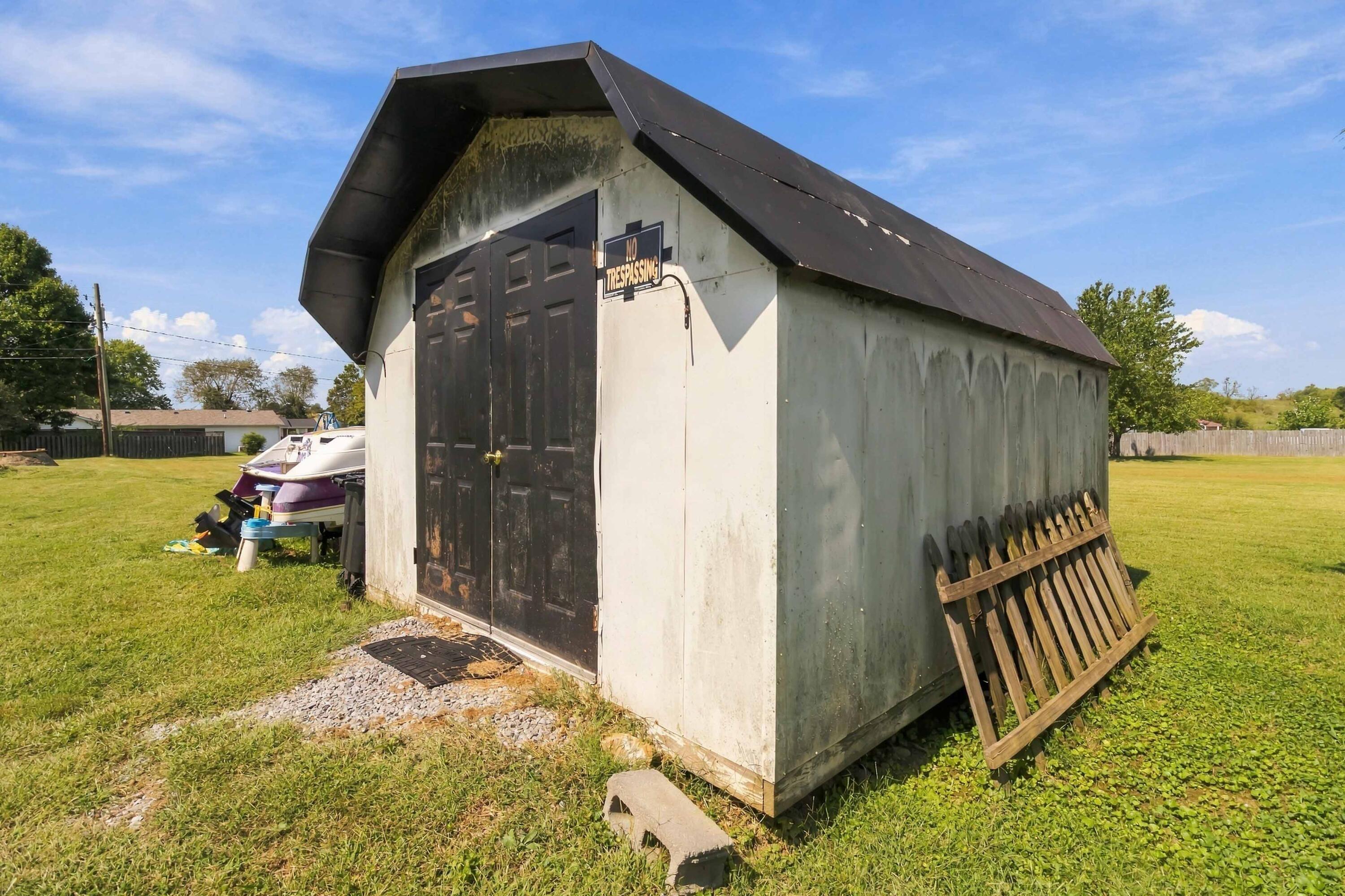136 E Railroad Street Property Photo 70