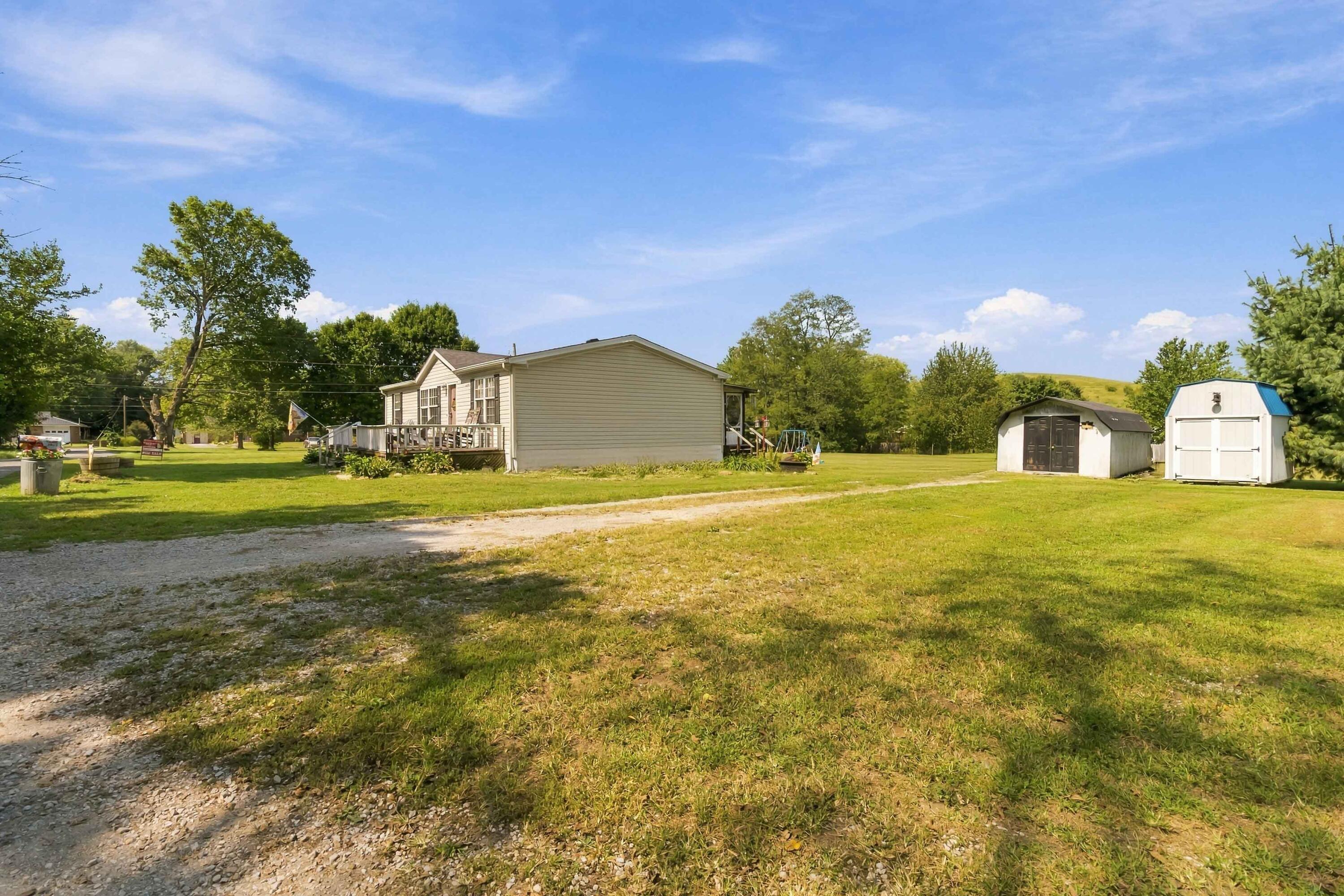 136 E Railroad Street Property Photo 71