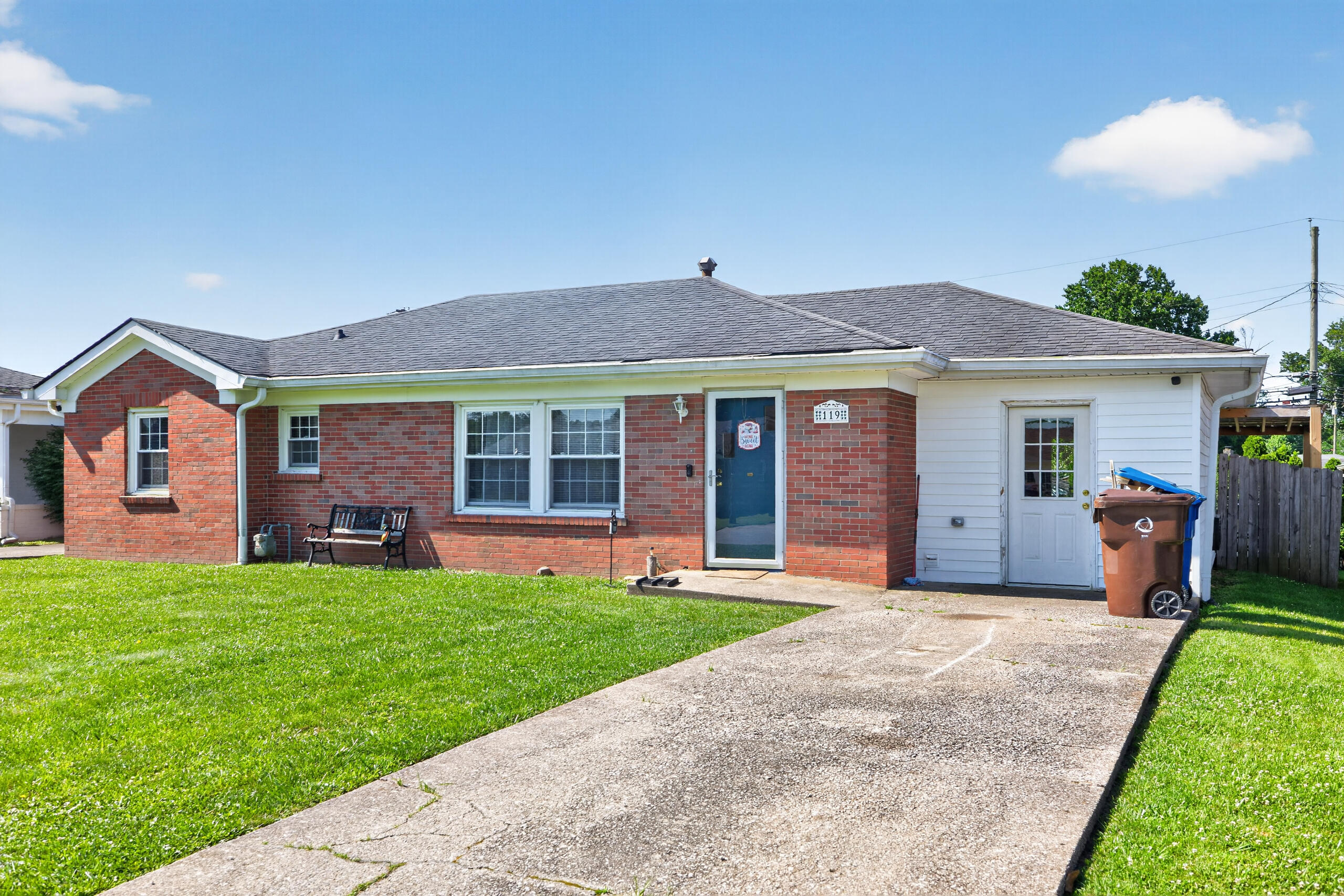 119 Sunset Heights Property Photo 3