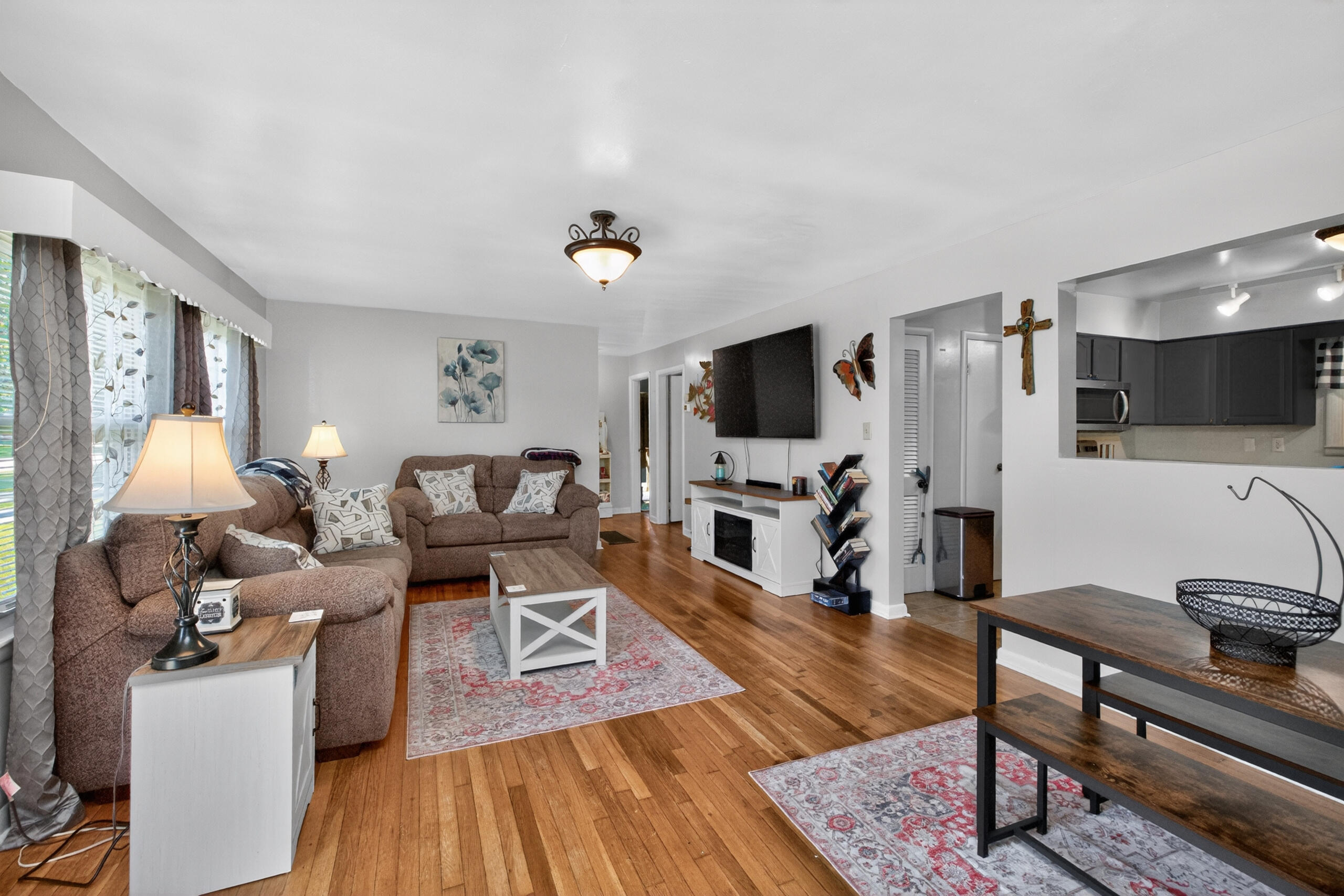 119 Sunset Heights Property Photo 4