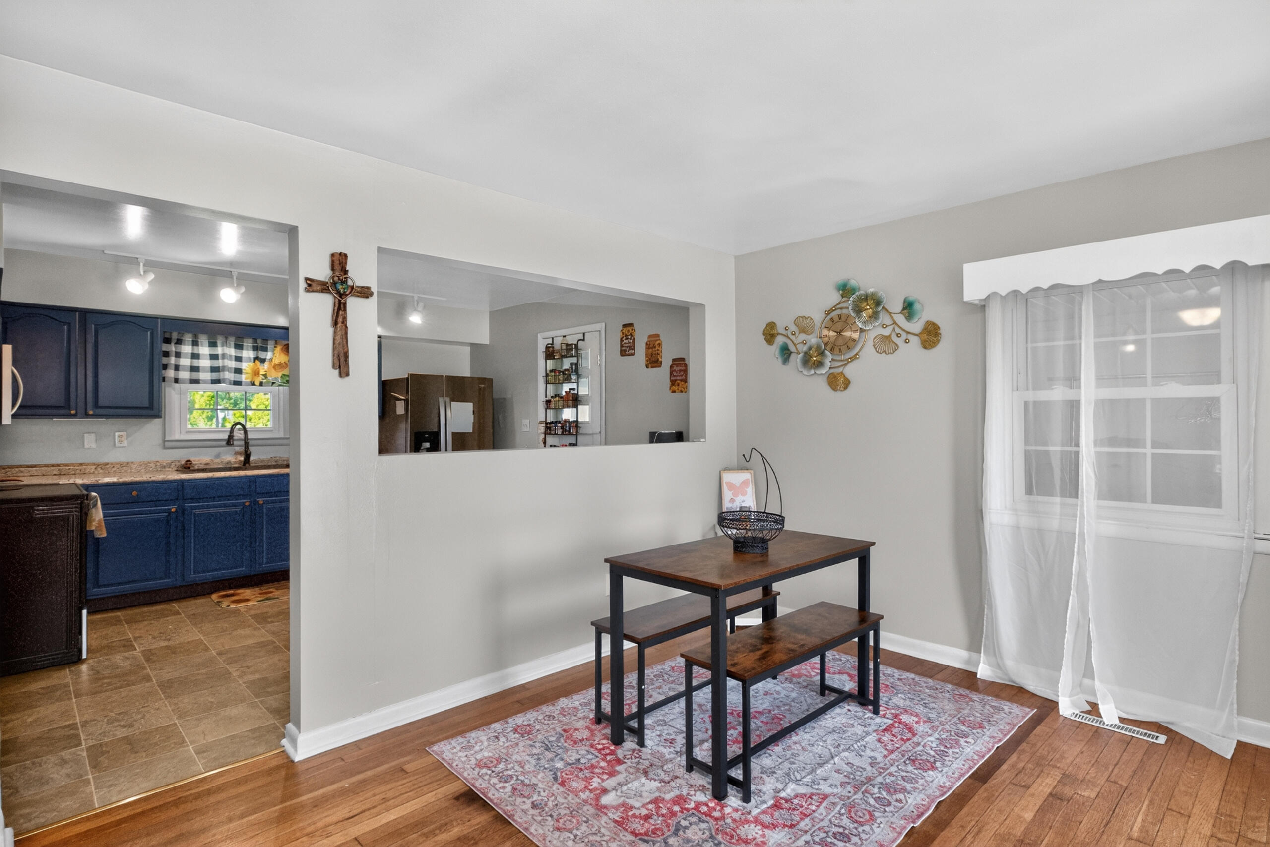 119 Sunset Heights Property Photo 8