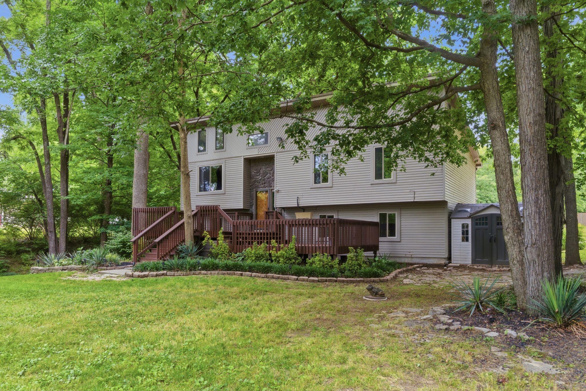 107 Woodlane Circle Property Photo 3