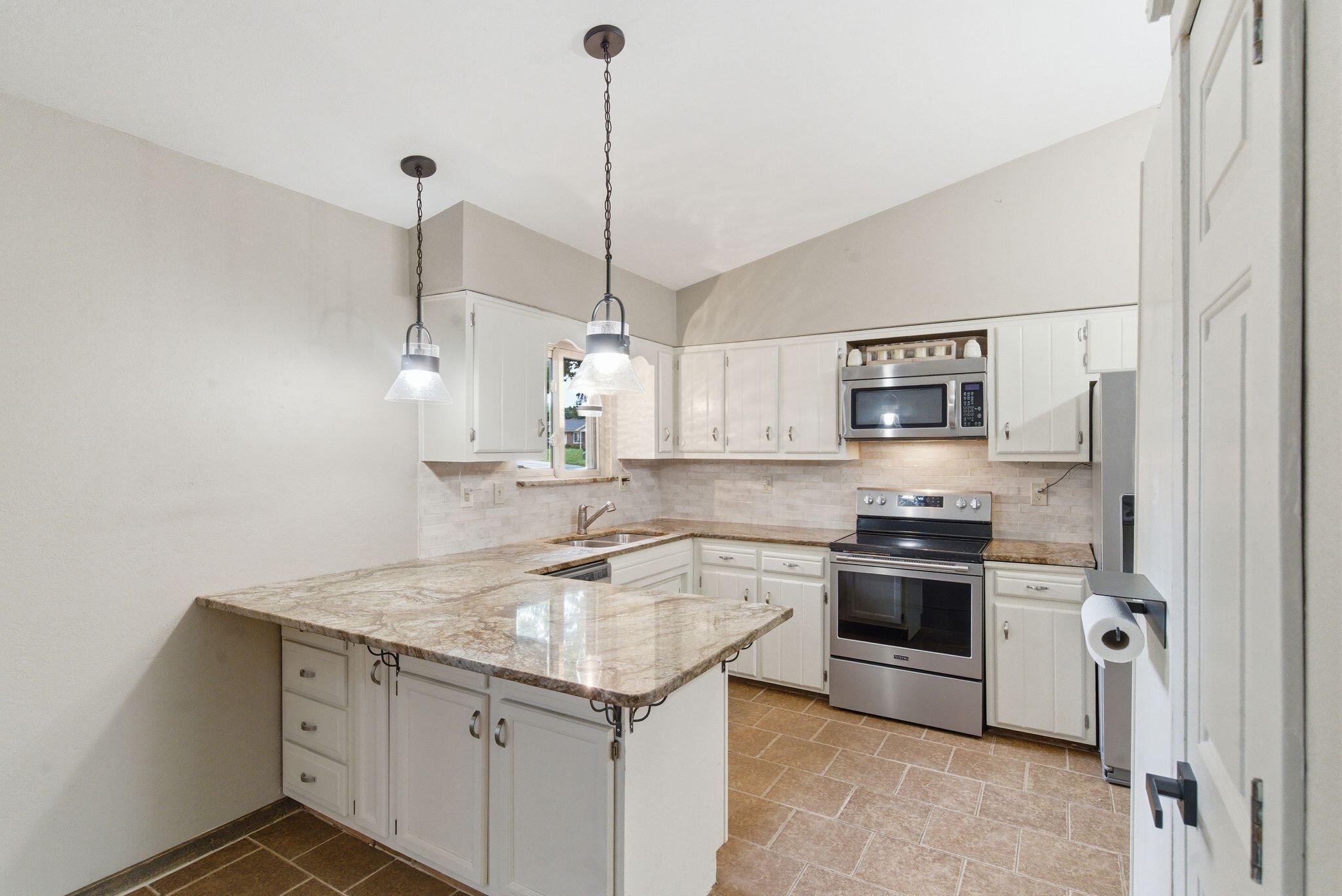 107 Woodlane Circle Property Photo 17