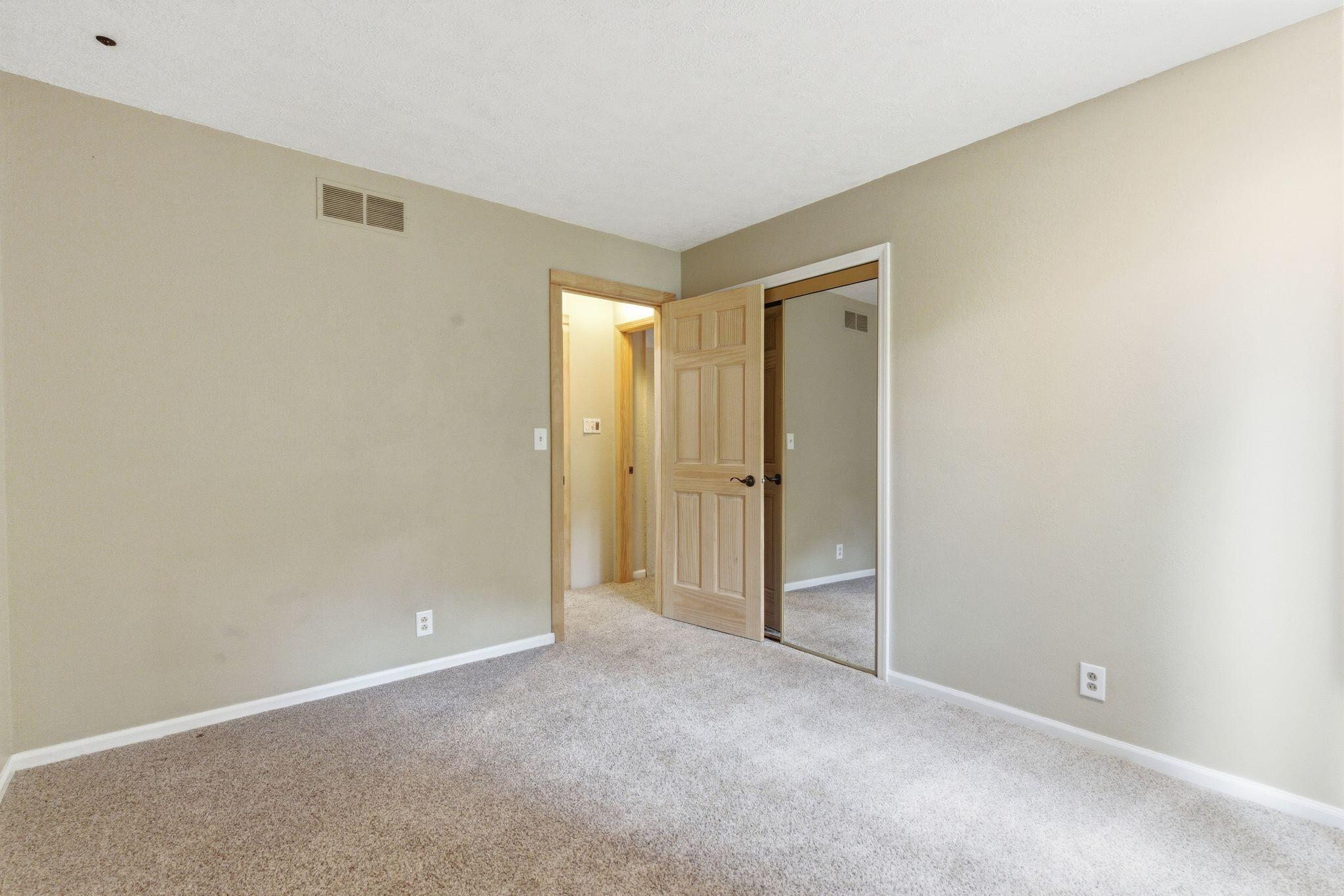 107 Woodlane Circle Property Photo 24