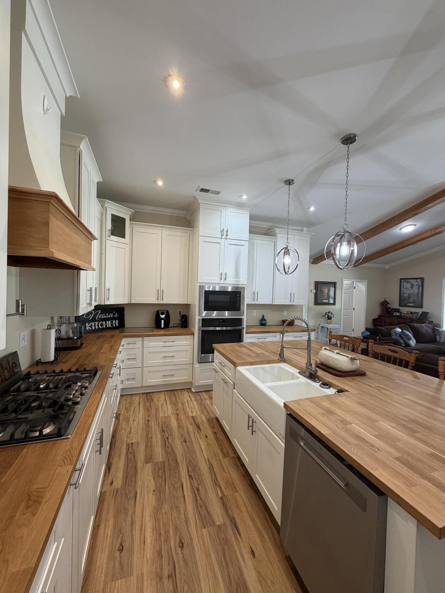 75 Letha Petrey Road Property Photo 7