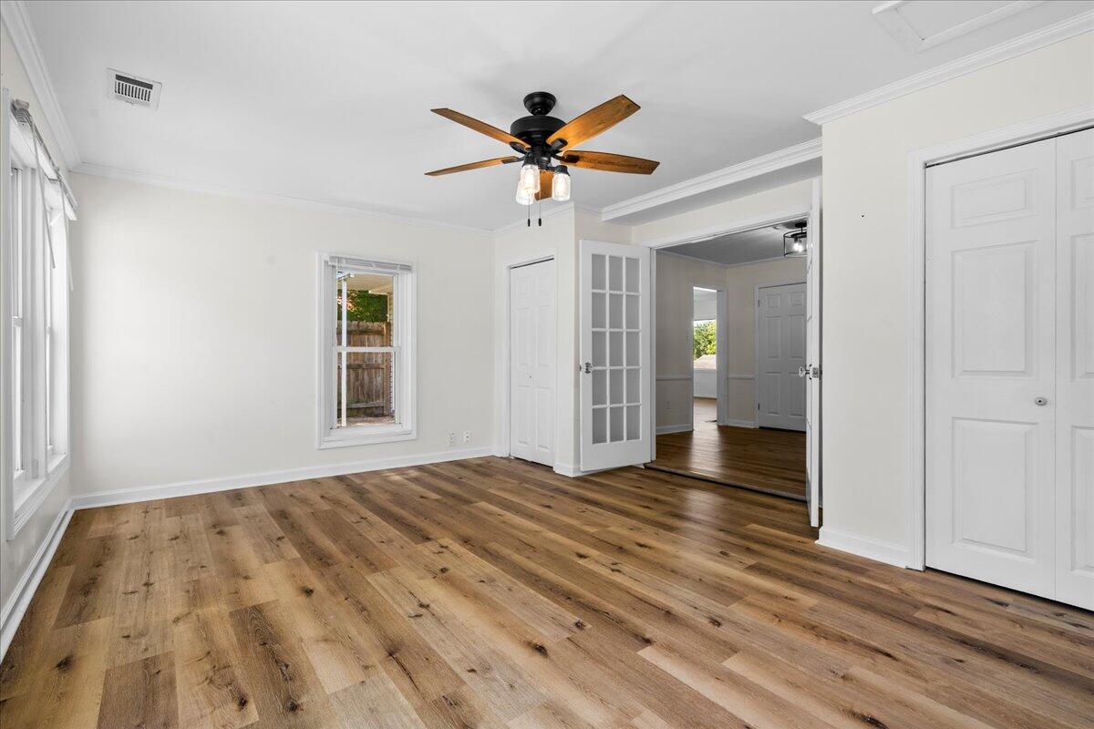 220 Locust Heights Property Photo 14