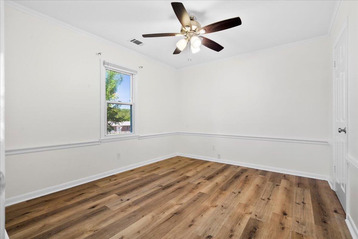 220 Locust Heights Property Photo 17
