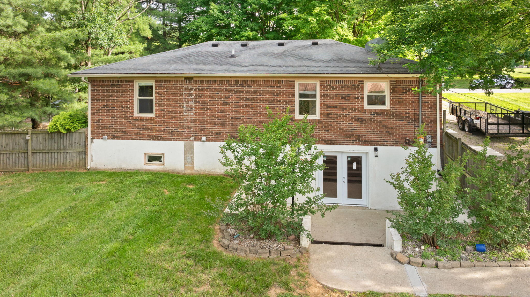 517 Greer Lane Property Photo 31