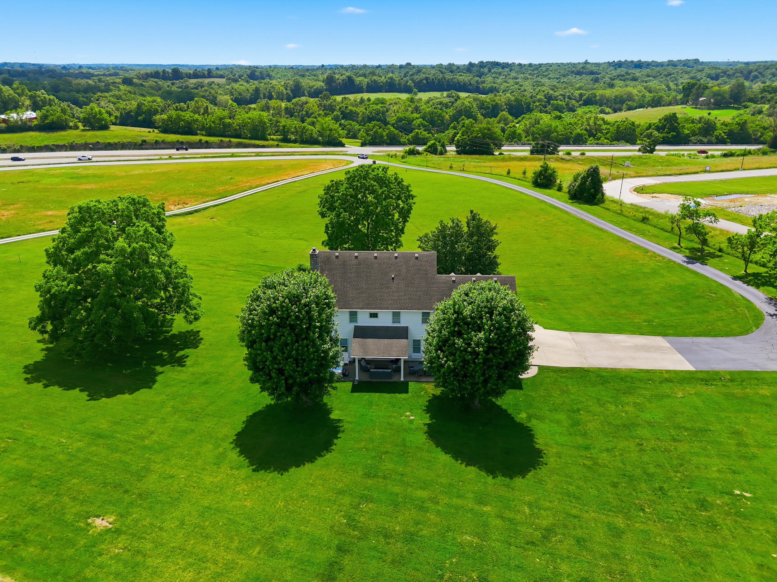 1216 Bypass Property Photo 4