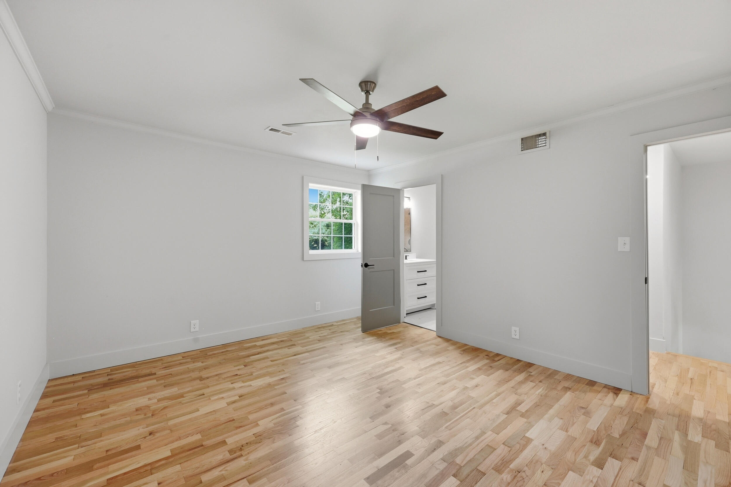 315 Pin Oak Drive Property Photo 25
