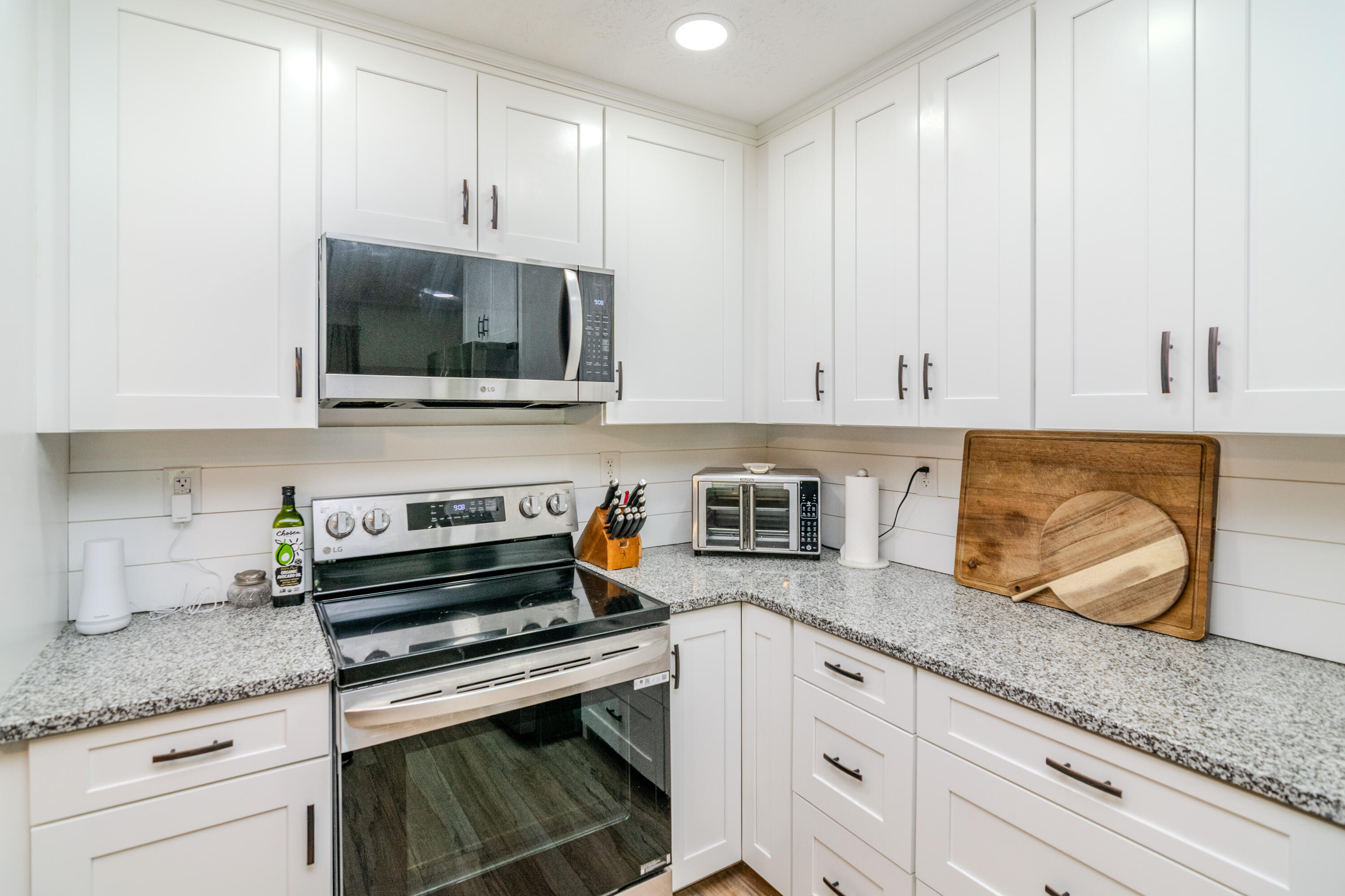 23 Windridge Drive Property Photo 10