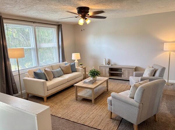 4417 Sussex Court Property Photo 4