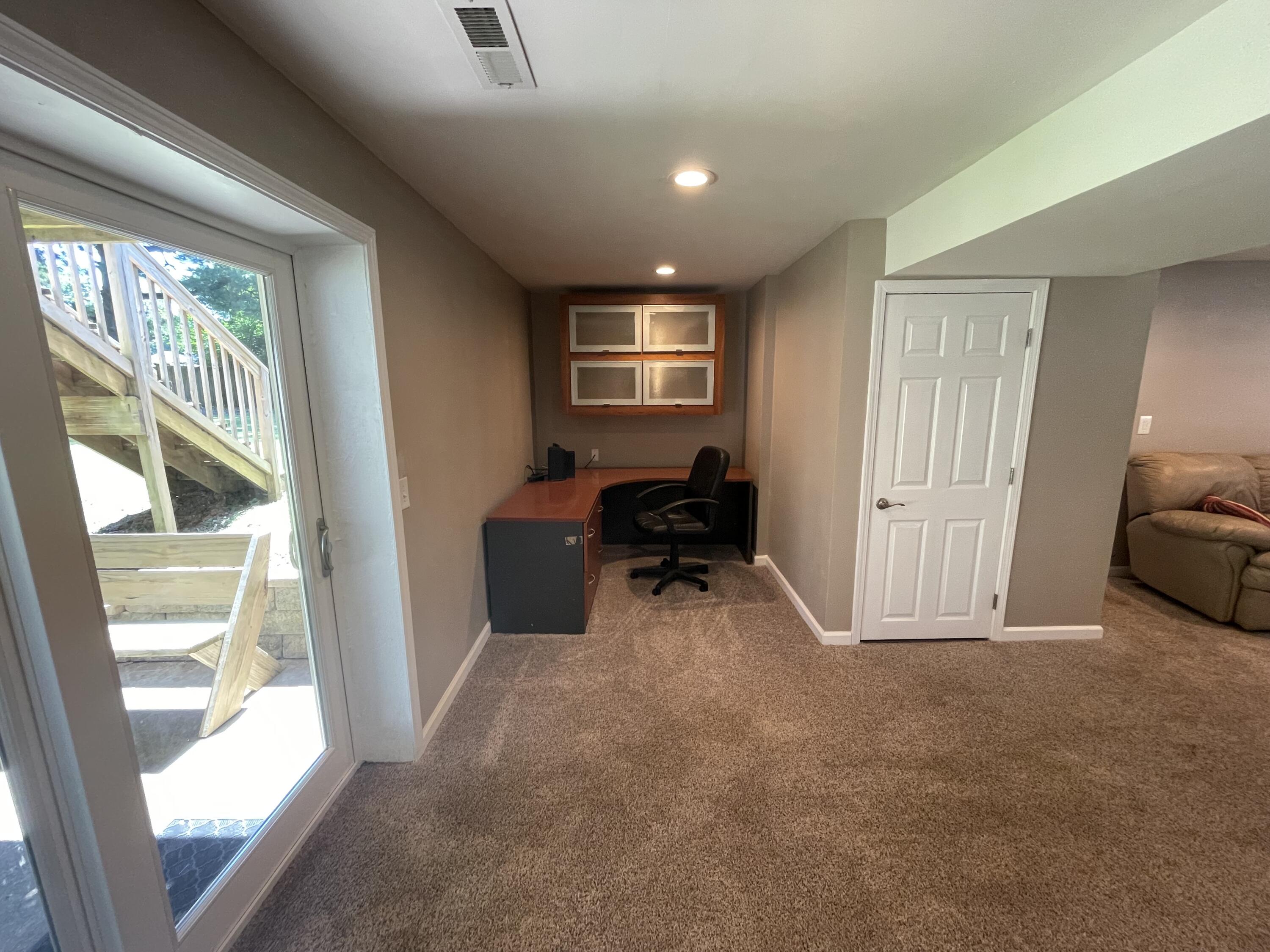 4417 Sussex Court Property Photo 14