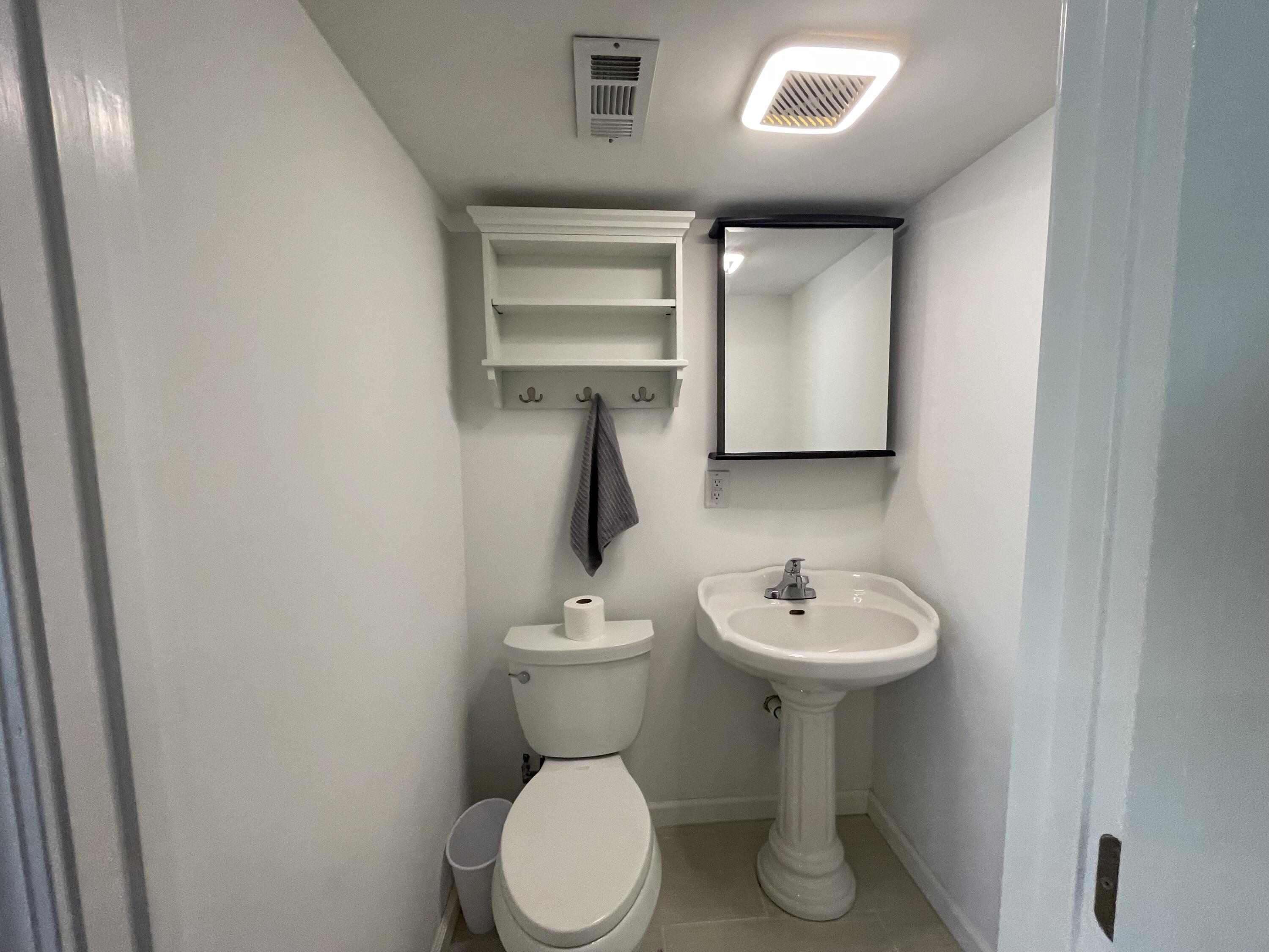 4417 Sussex Court Property Photo 16