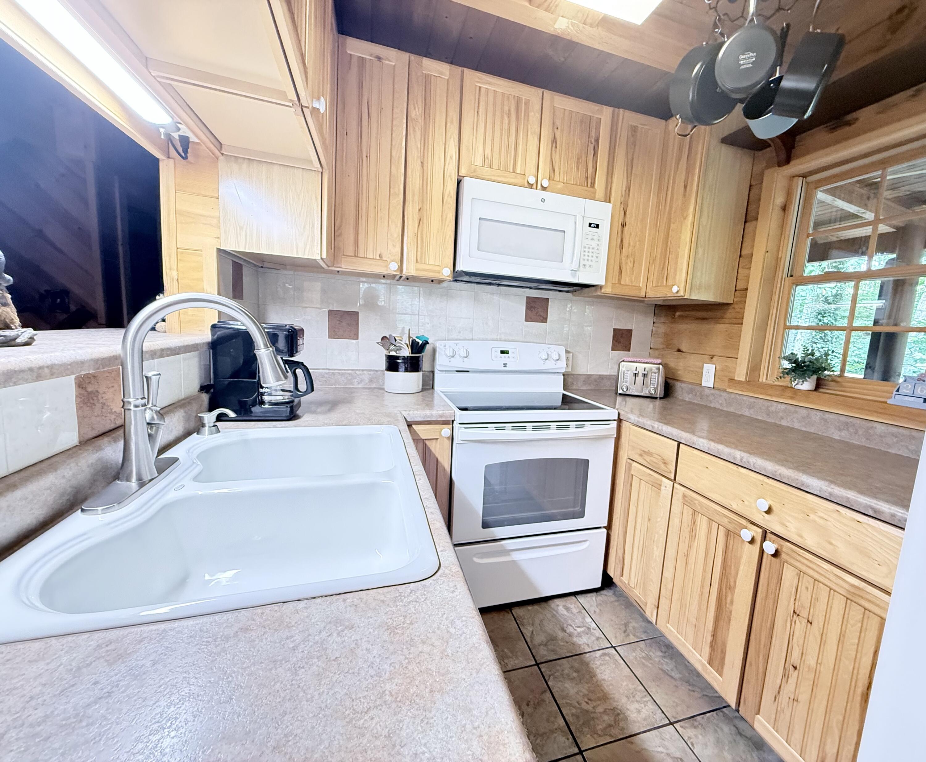 60 First Street Property Photo 15