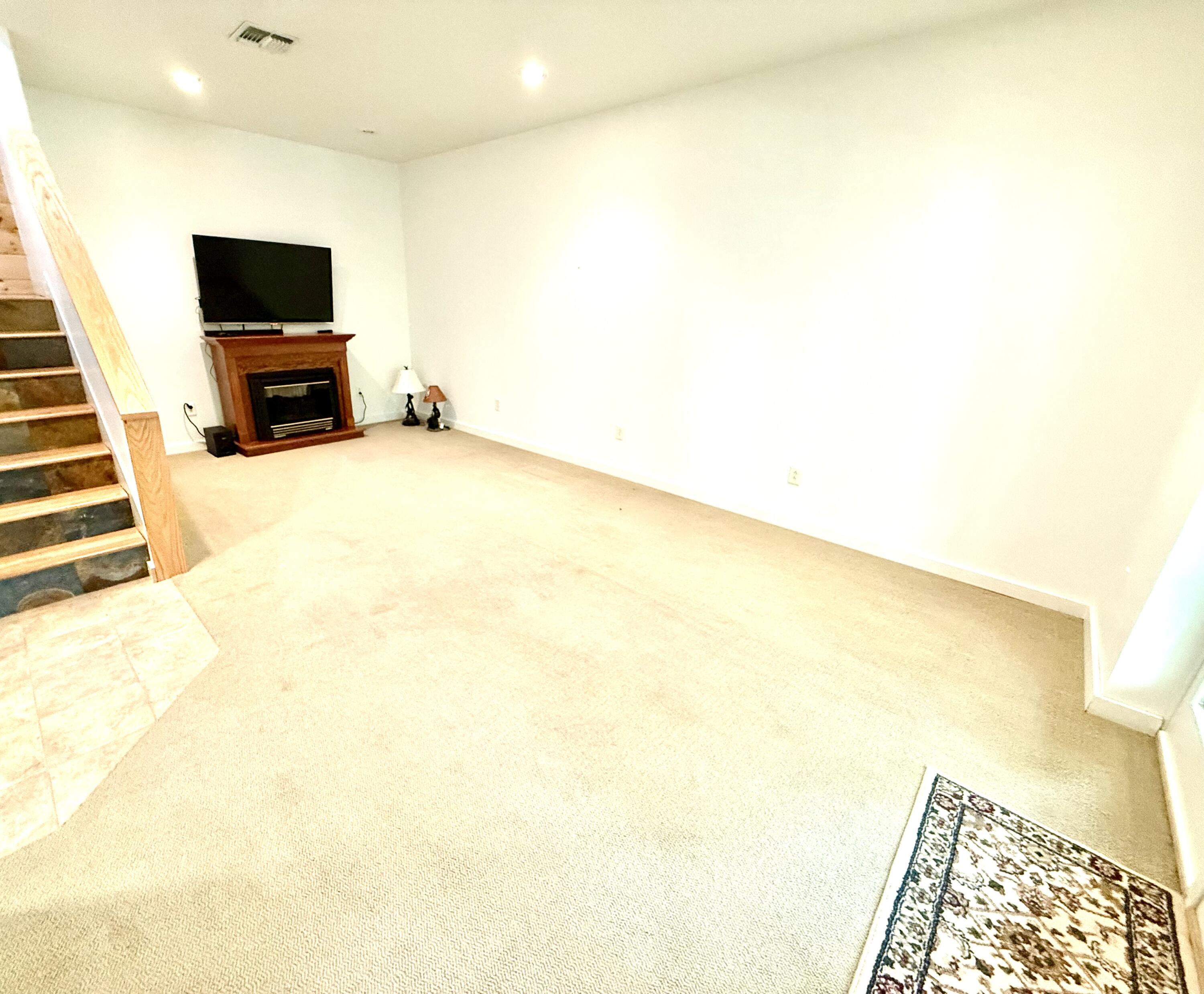 60 First Street Property Photo 41