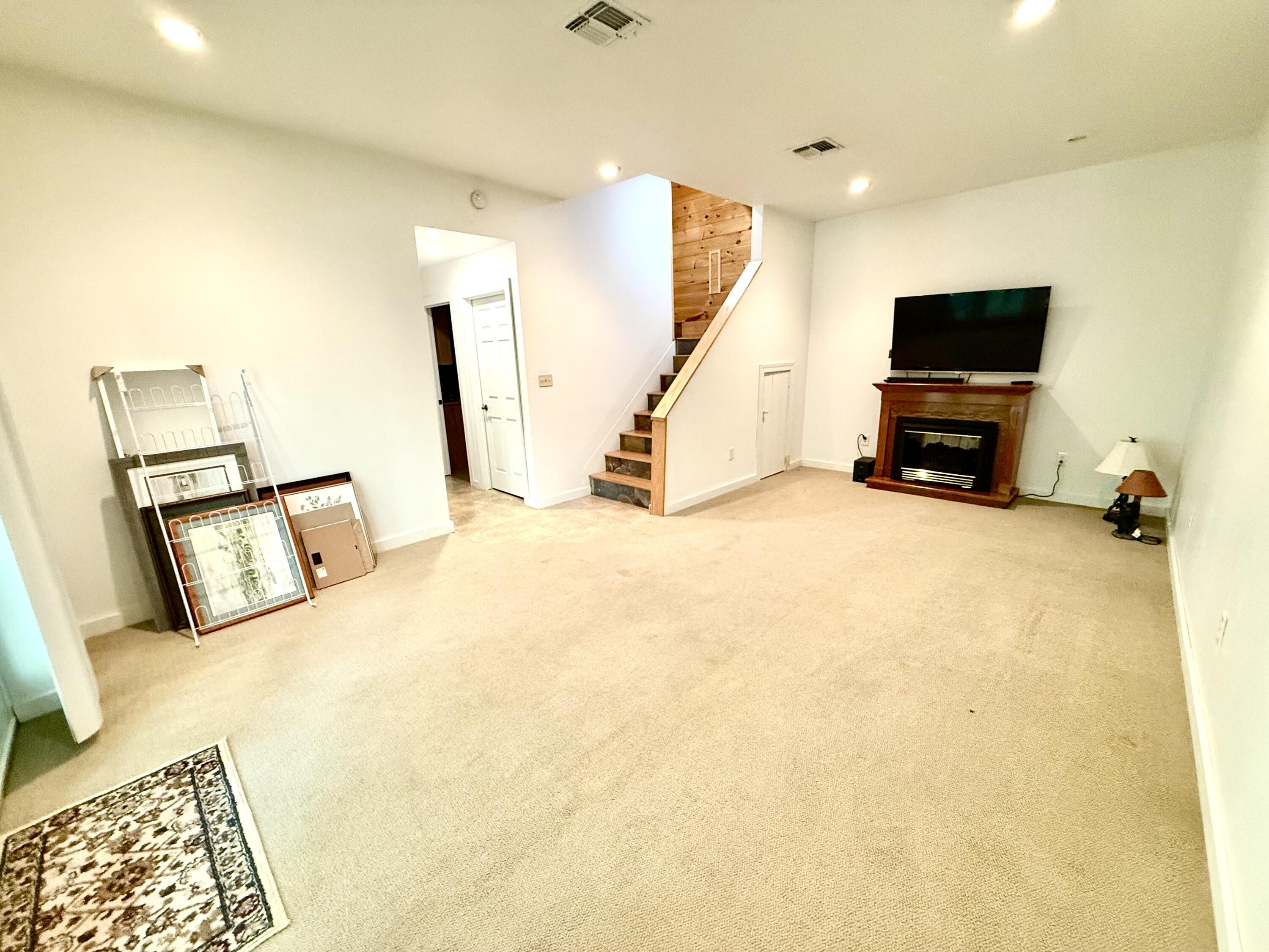 60 First Street Property Photo 42