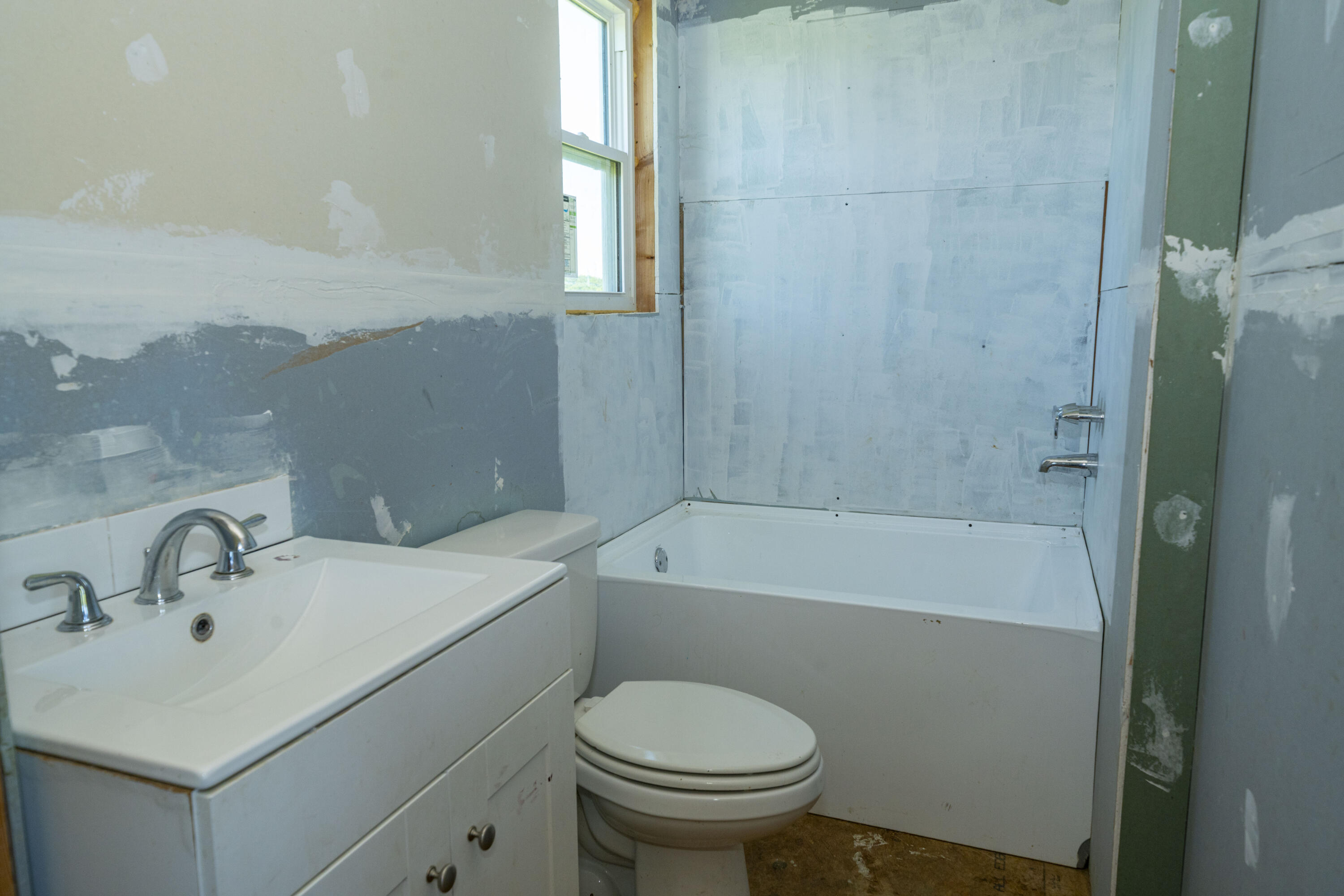 1590 Rutland Road Property Photo 11