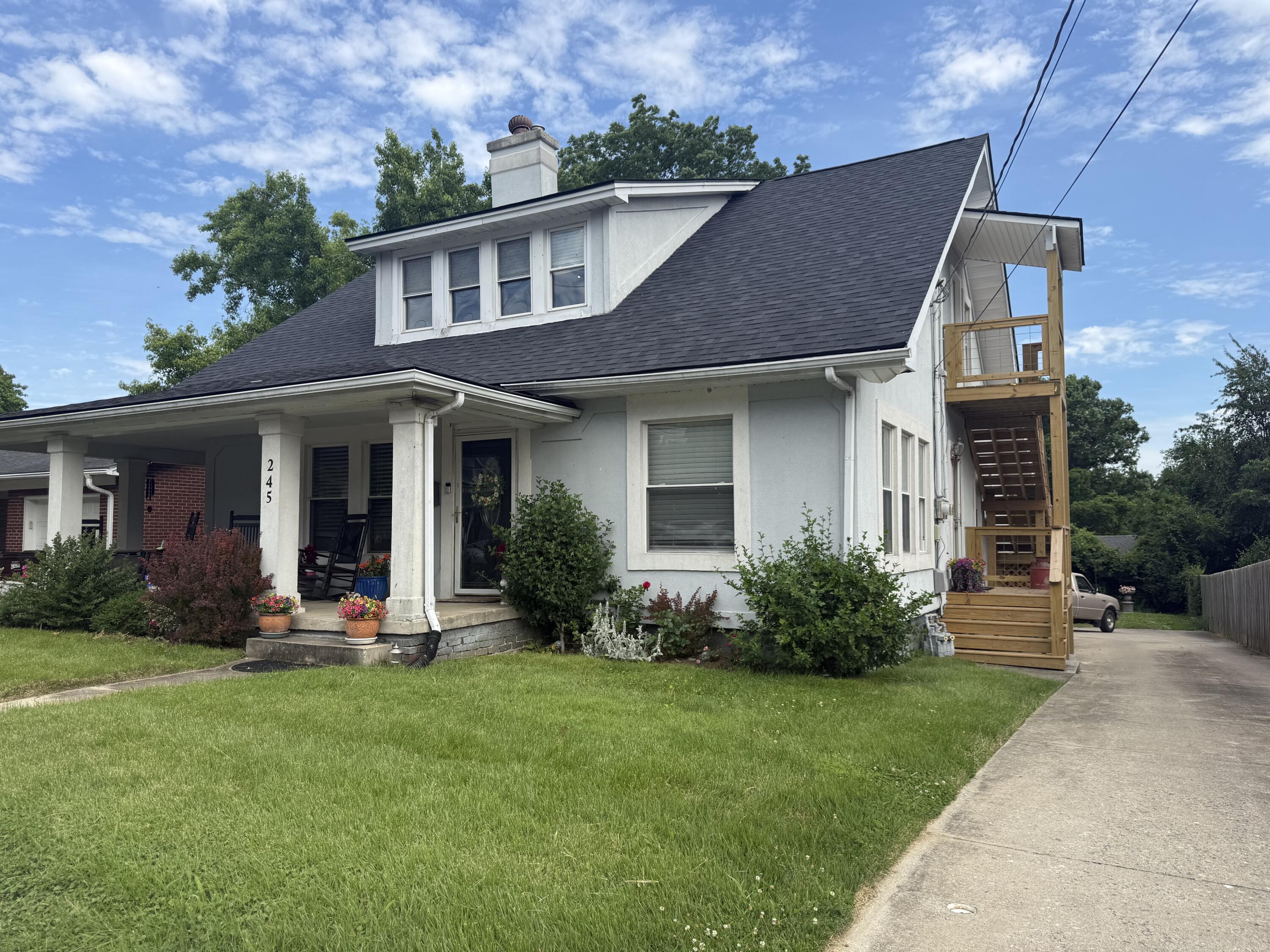 245 Sunset Avenue Property Photo 1
