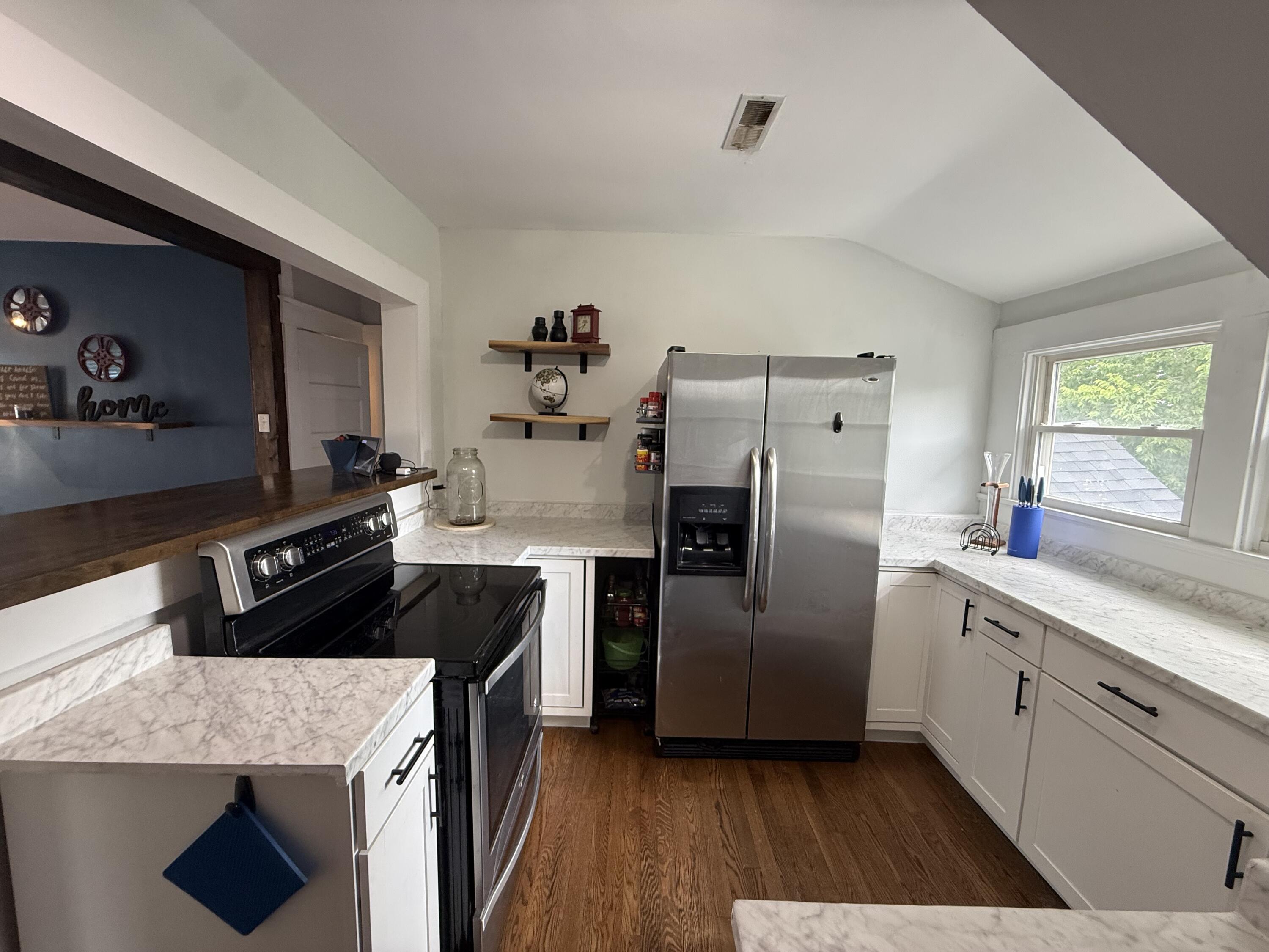 245 Sunset Avenue Property Photo 31