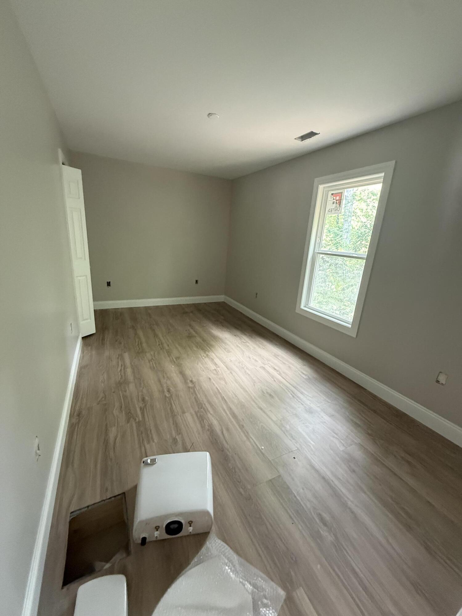 50 Moore Hill Avenue Property Photo 19