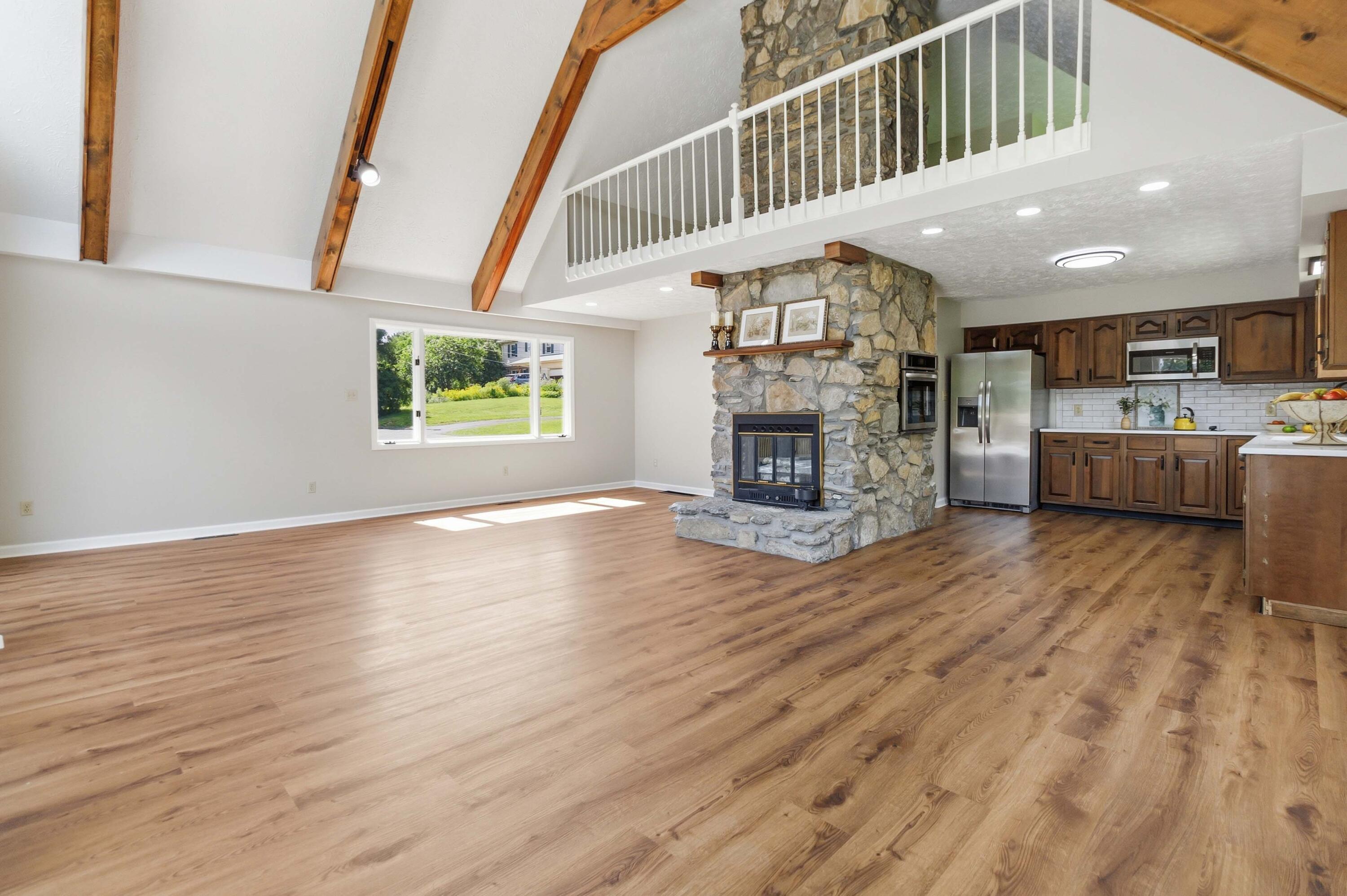 159 Lakeshore Drive Property Photo 13