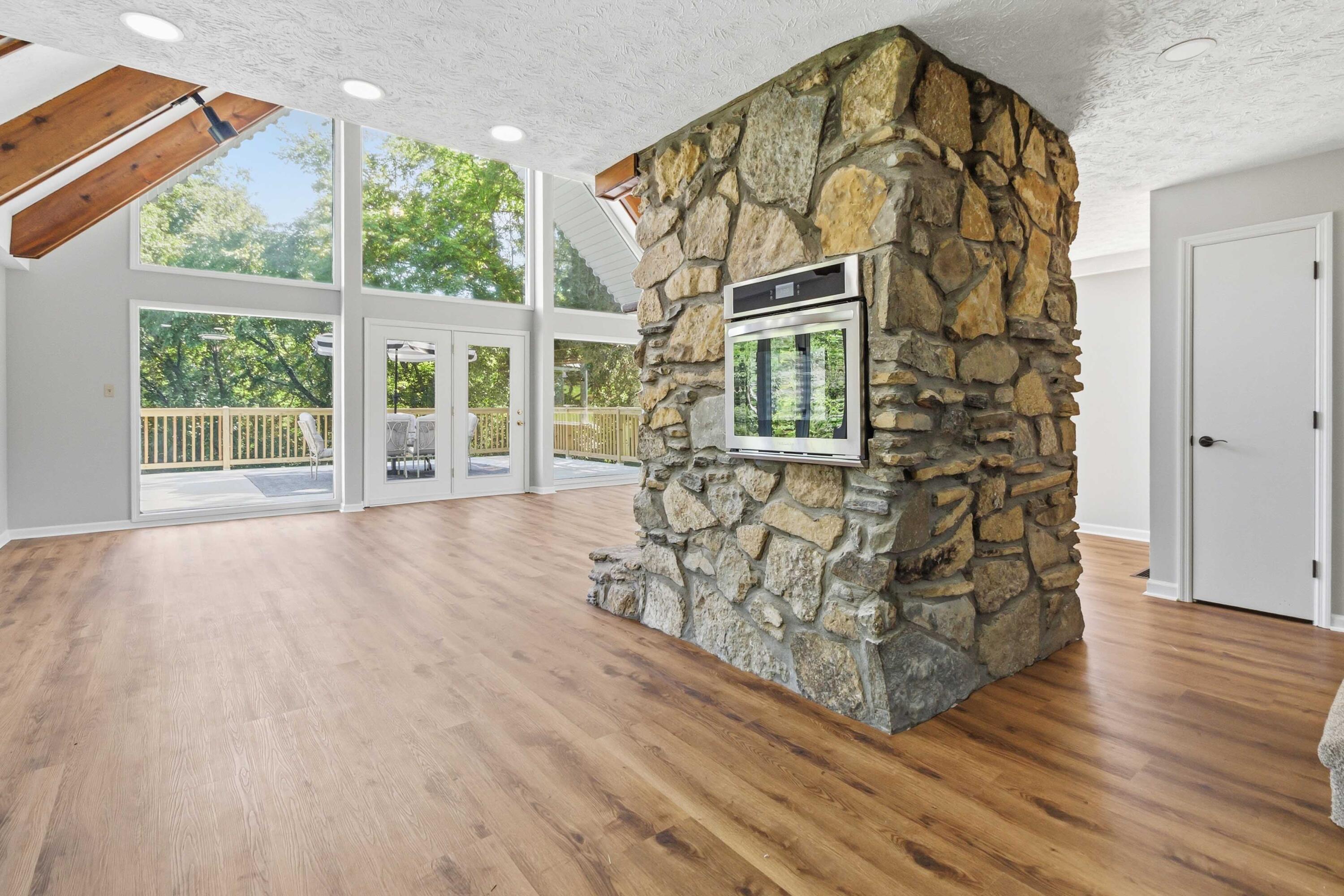 159 Lakeshore Drive Property Photo 20