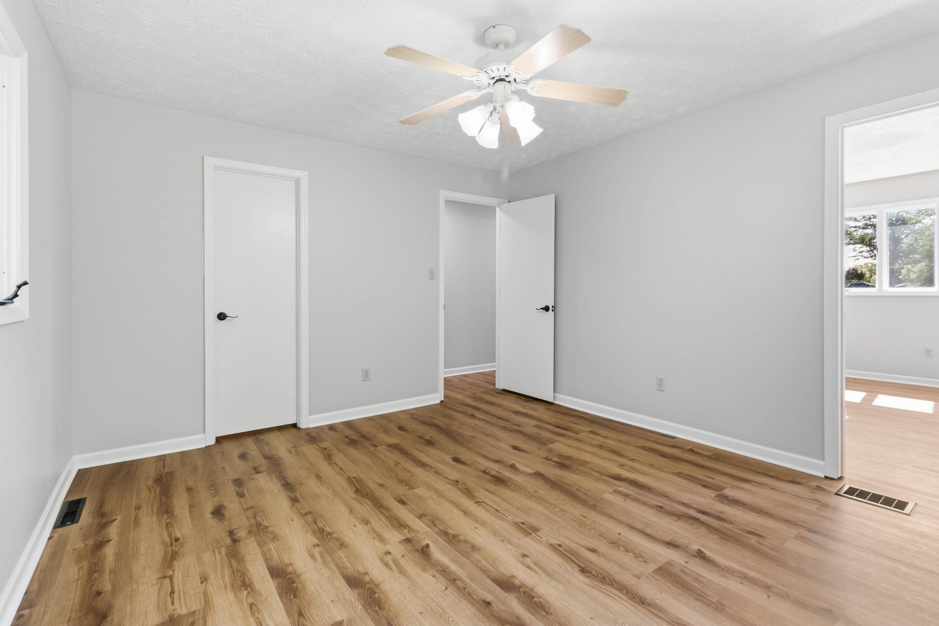 159 Lakeshore Drive Property Photo 26