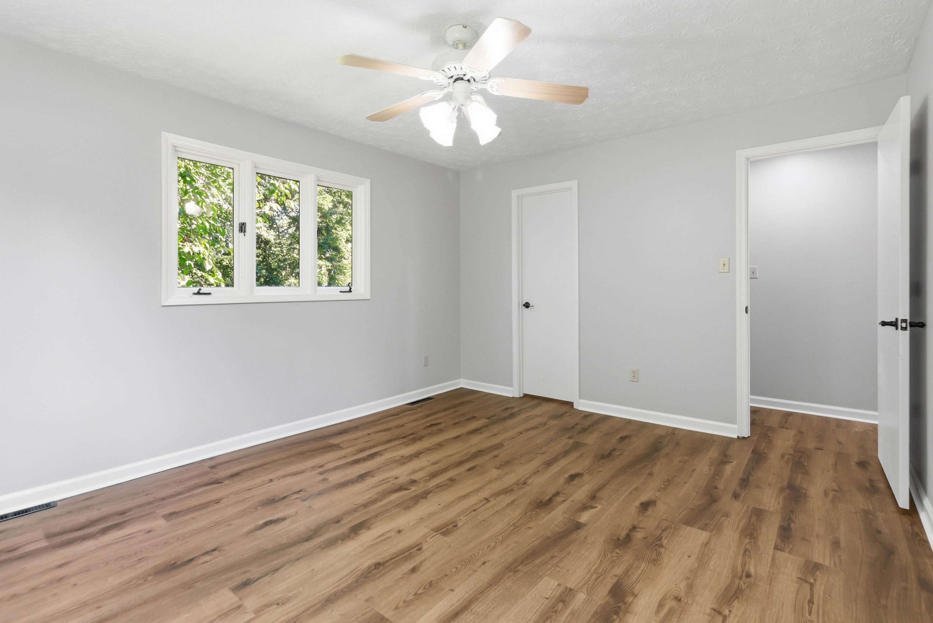 159 Lakeshore Drive Property Photo 27