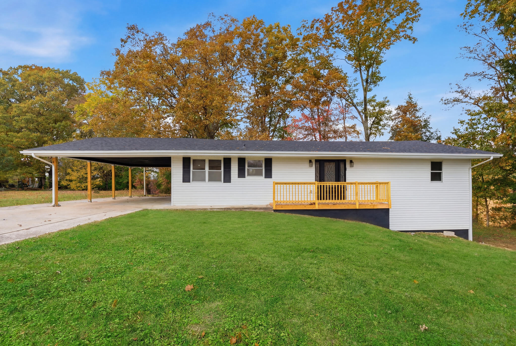 306 Allen Drive Property Photo 4