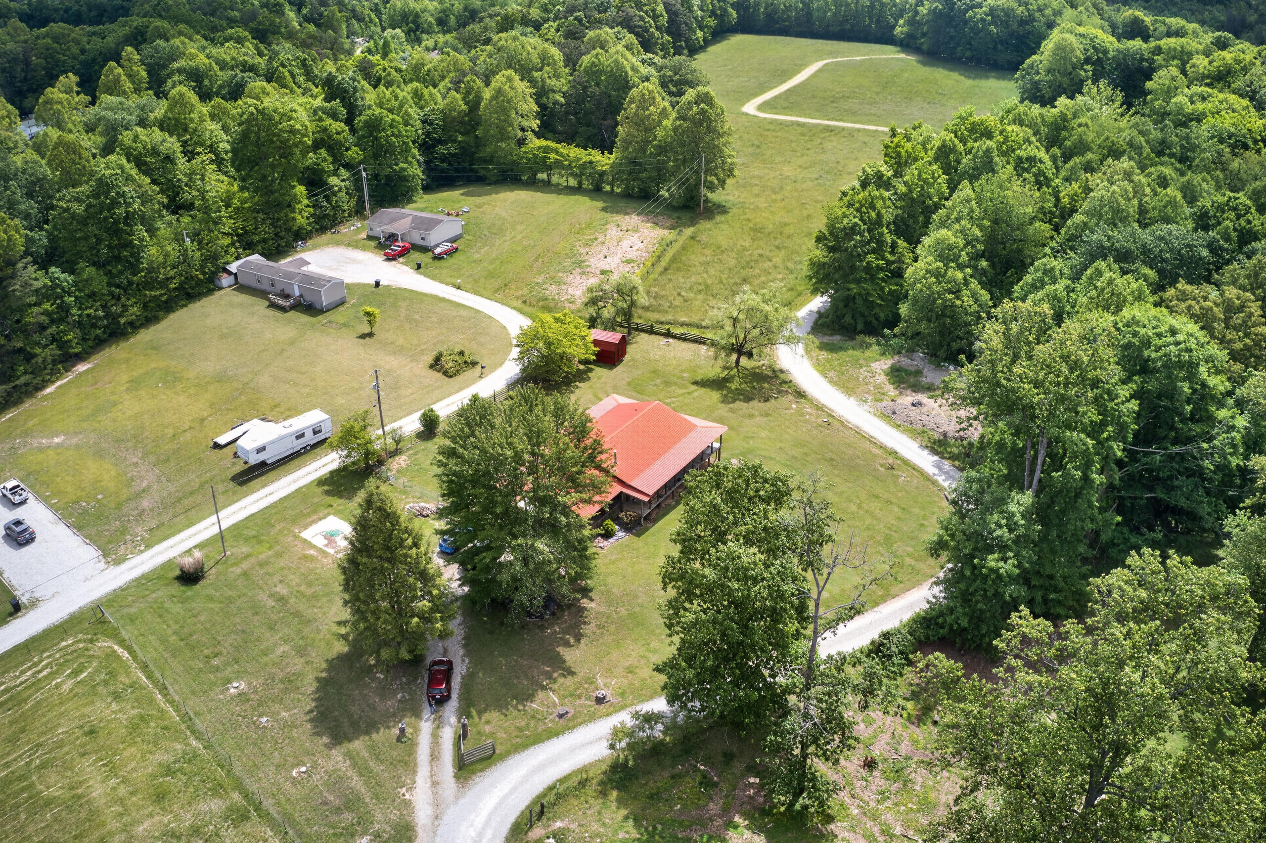 978 State Hwy 1064 Property Photo 3