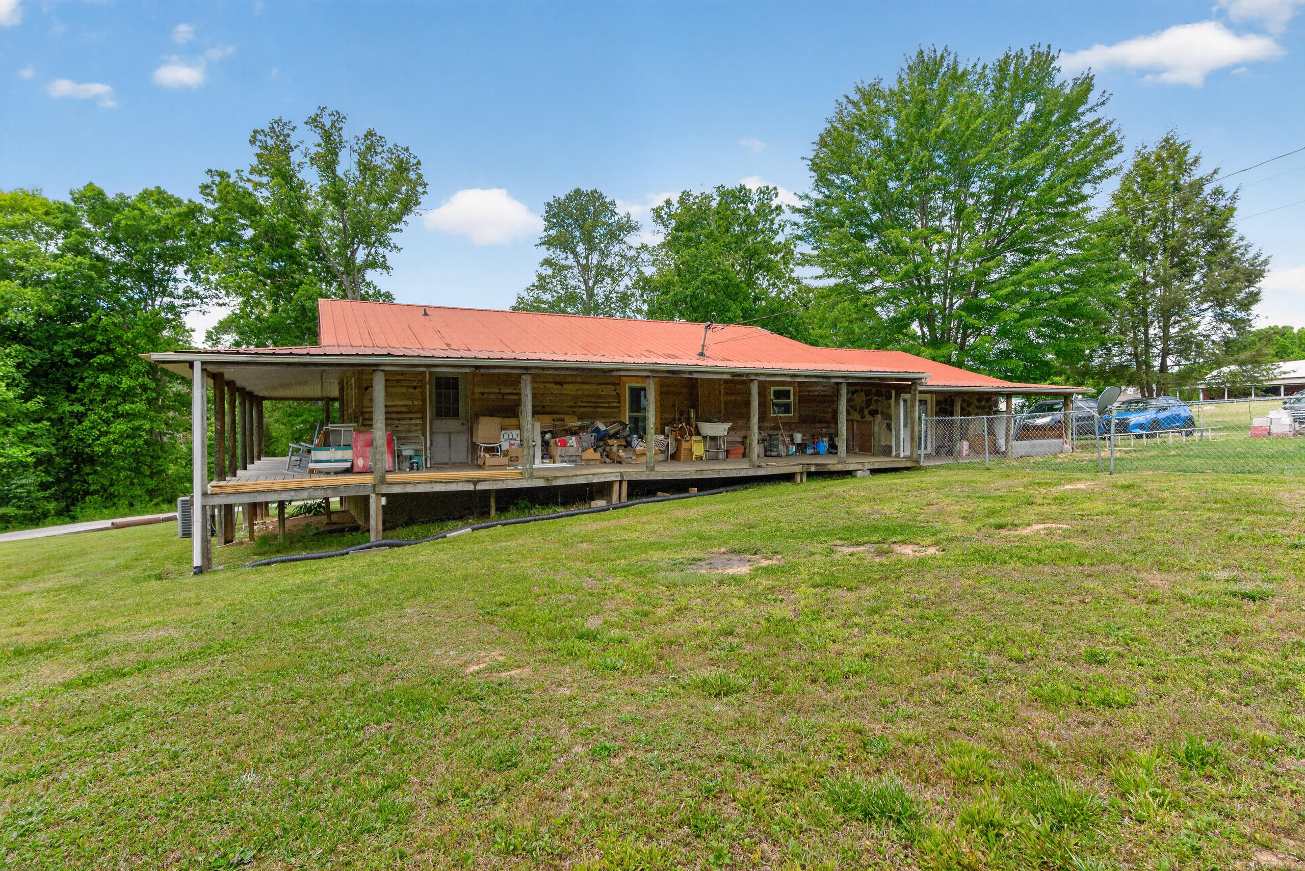 978 State Hwy 1064 Property Photo 9