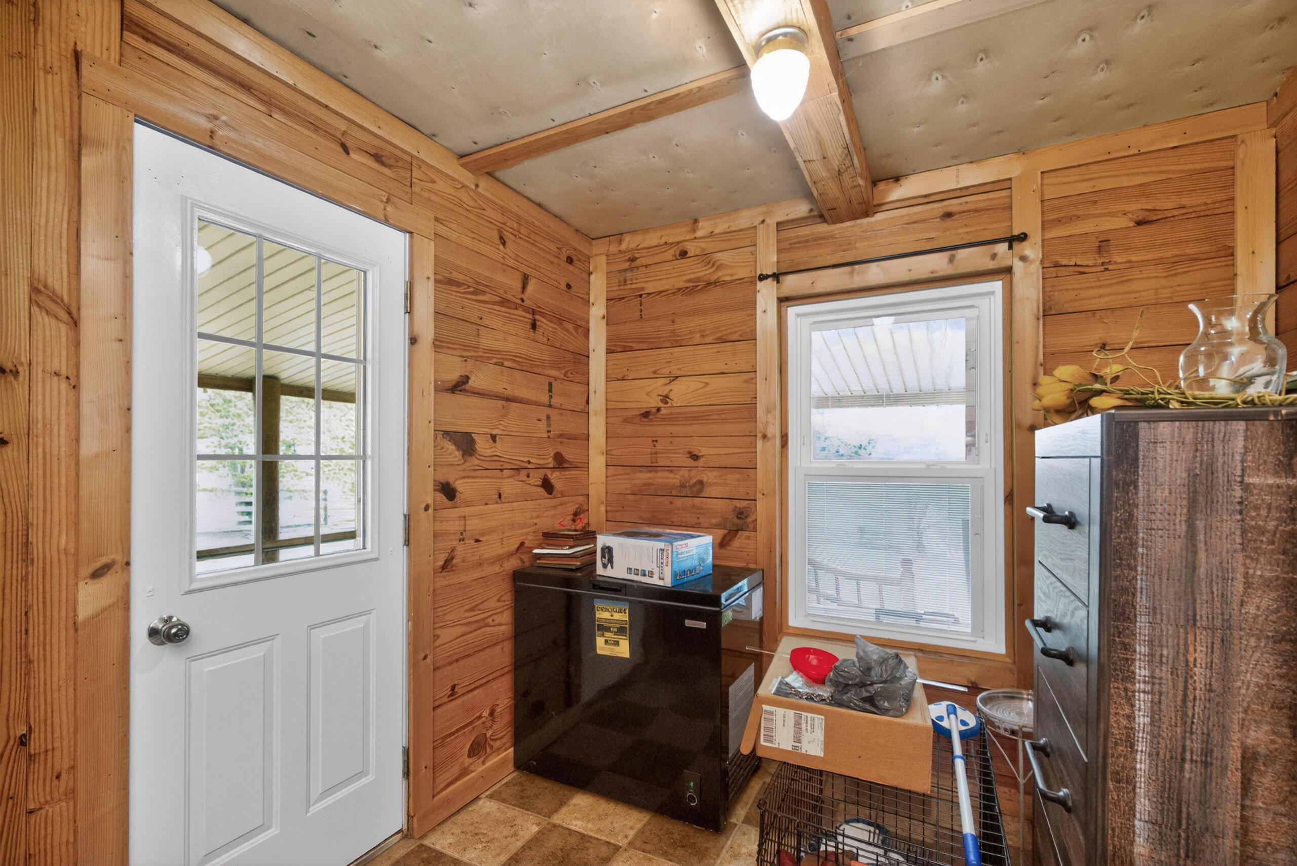 978 State Hwy 1064 Property Photo 10