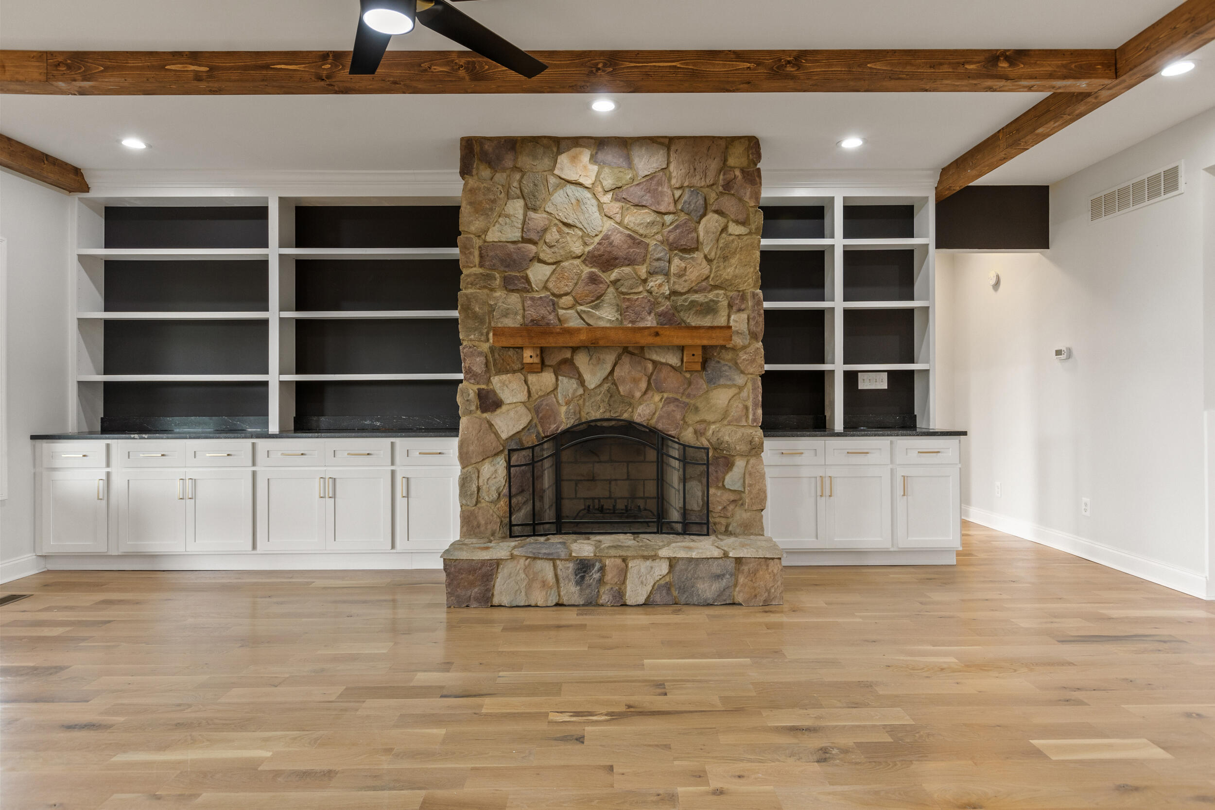 5121 Jacks Creek Pike Property Photo 15