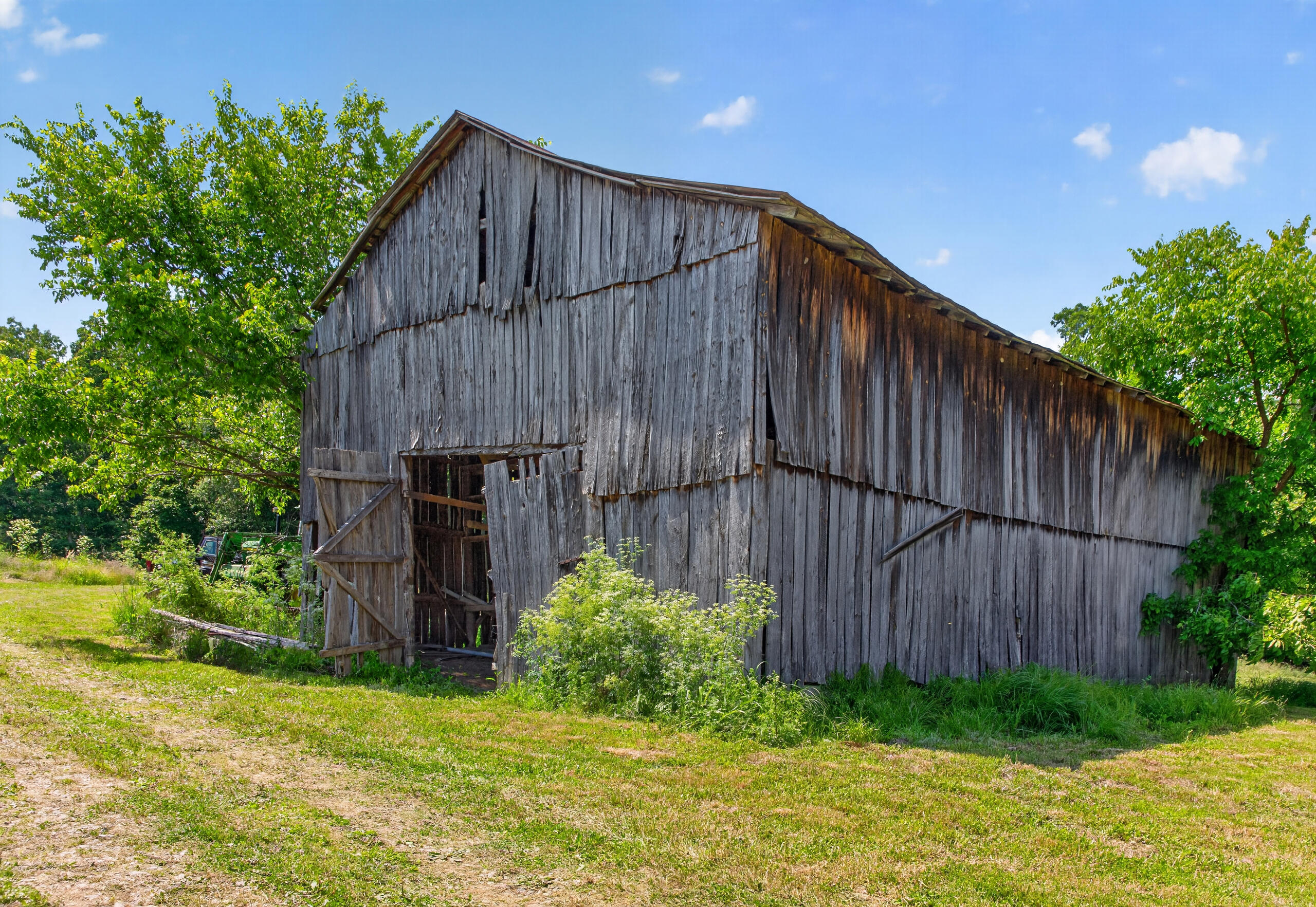 2953 Harmons Lick Road Property Photo 8