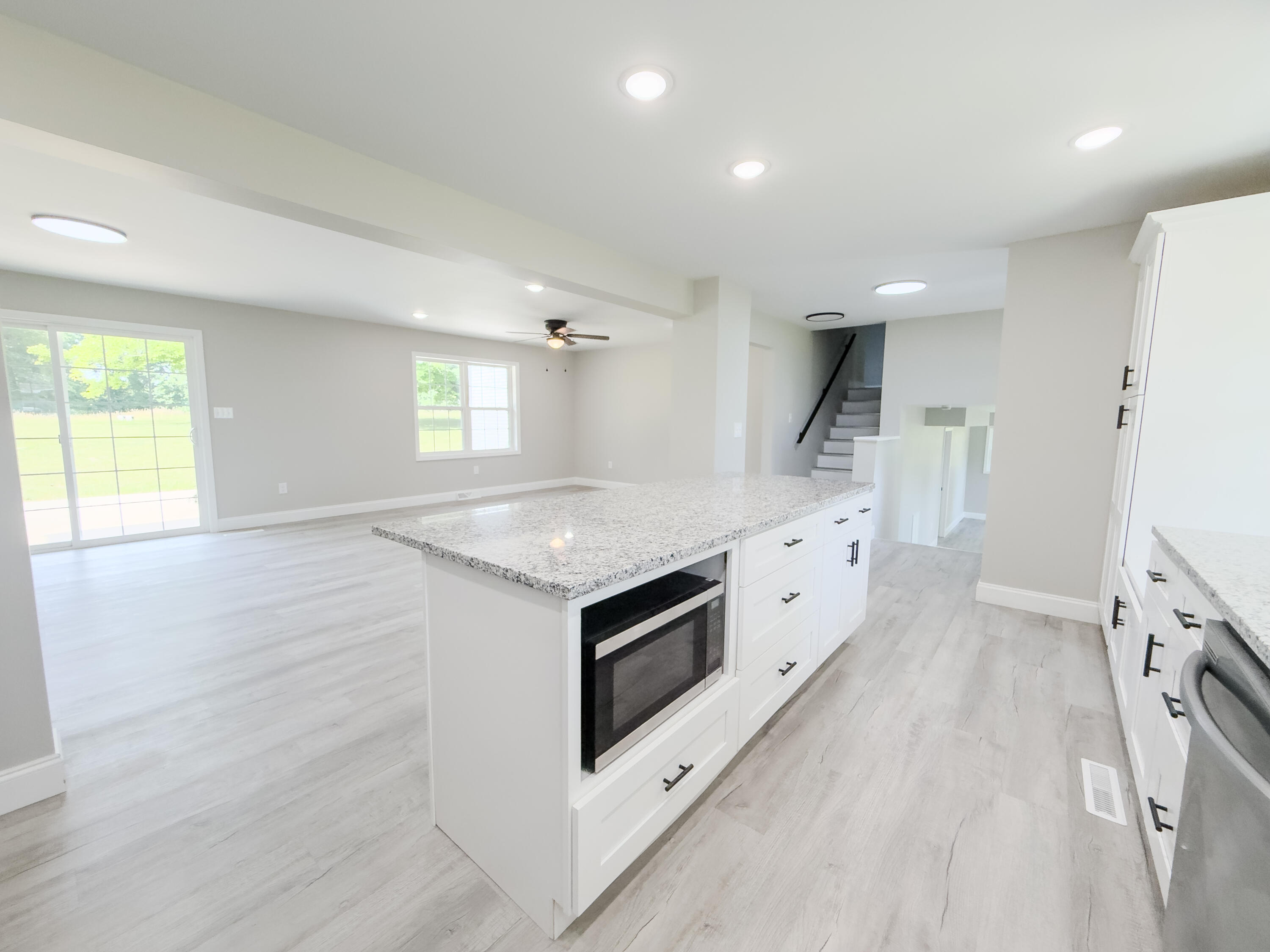 585 Standard Avenue Property Photo 25