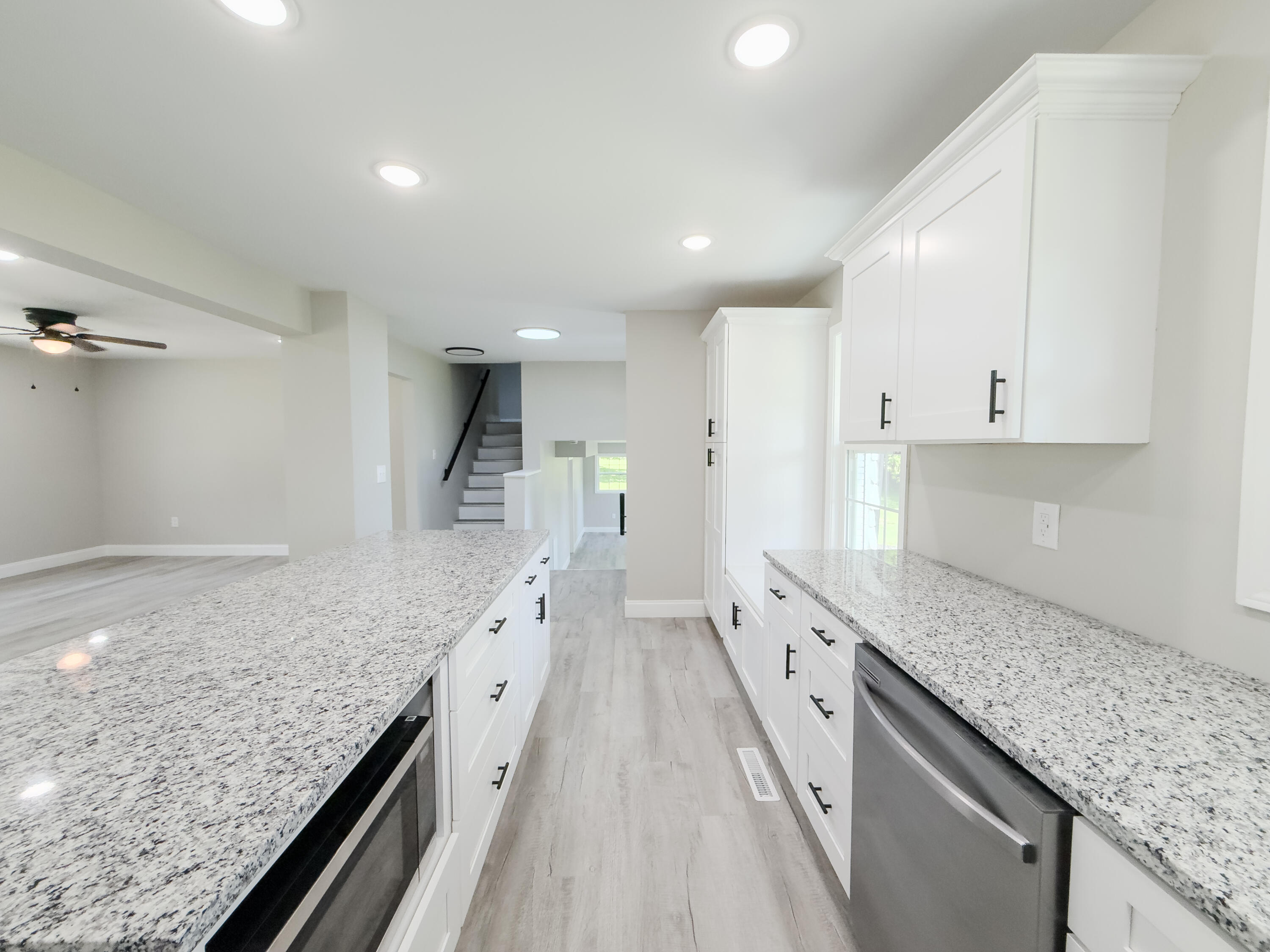585 Standard Avenue Property Photo 26